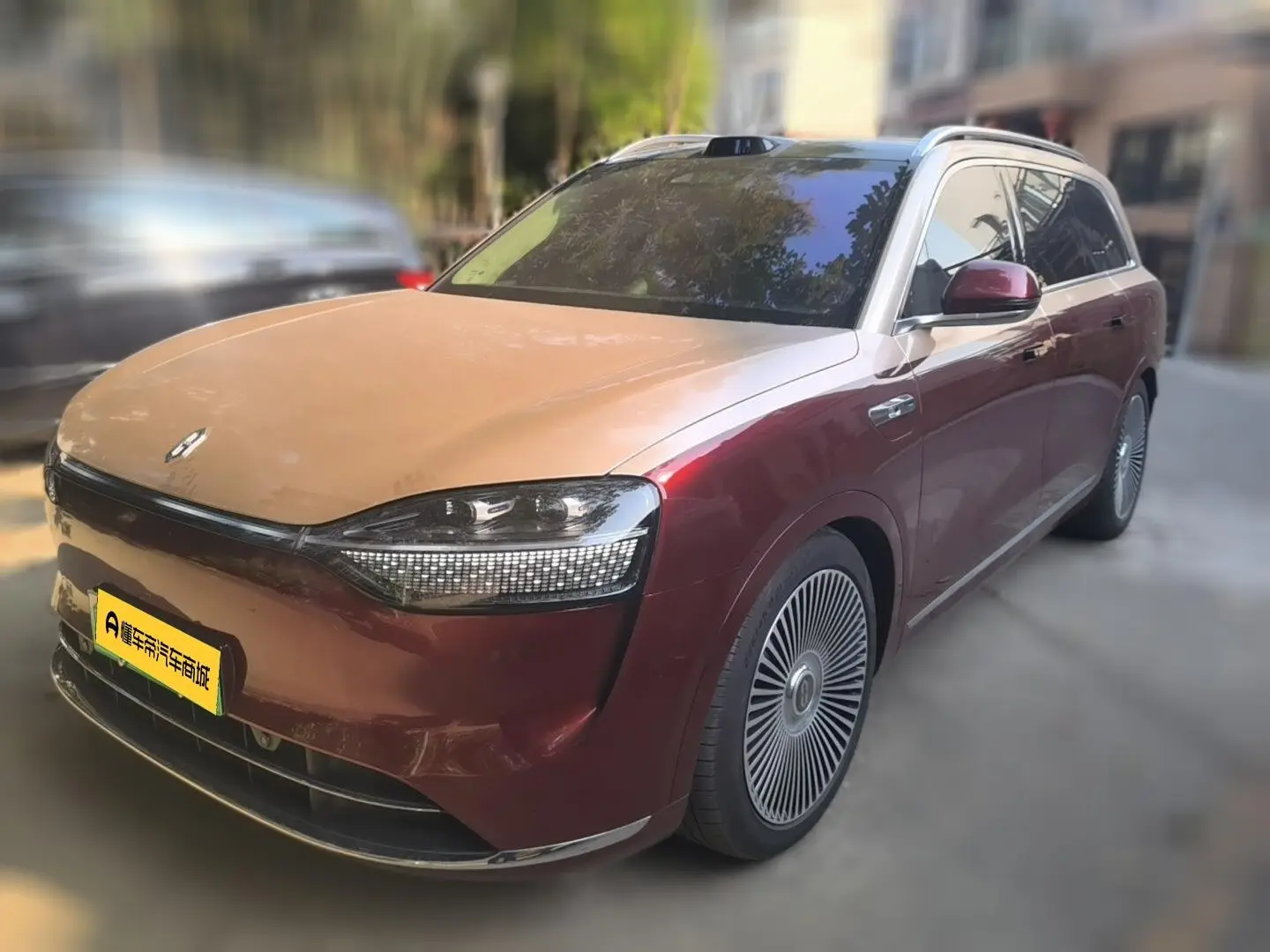 AITO M9 (Wenjie M9)  из Китая