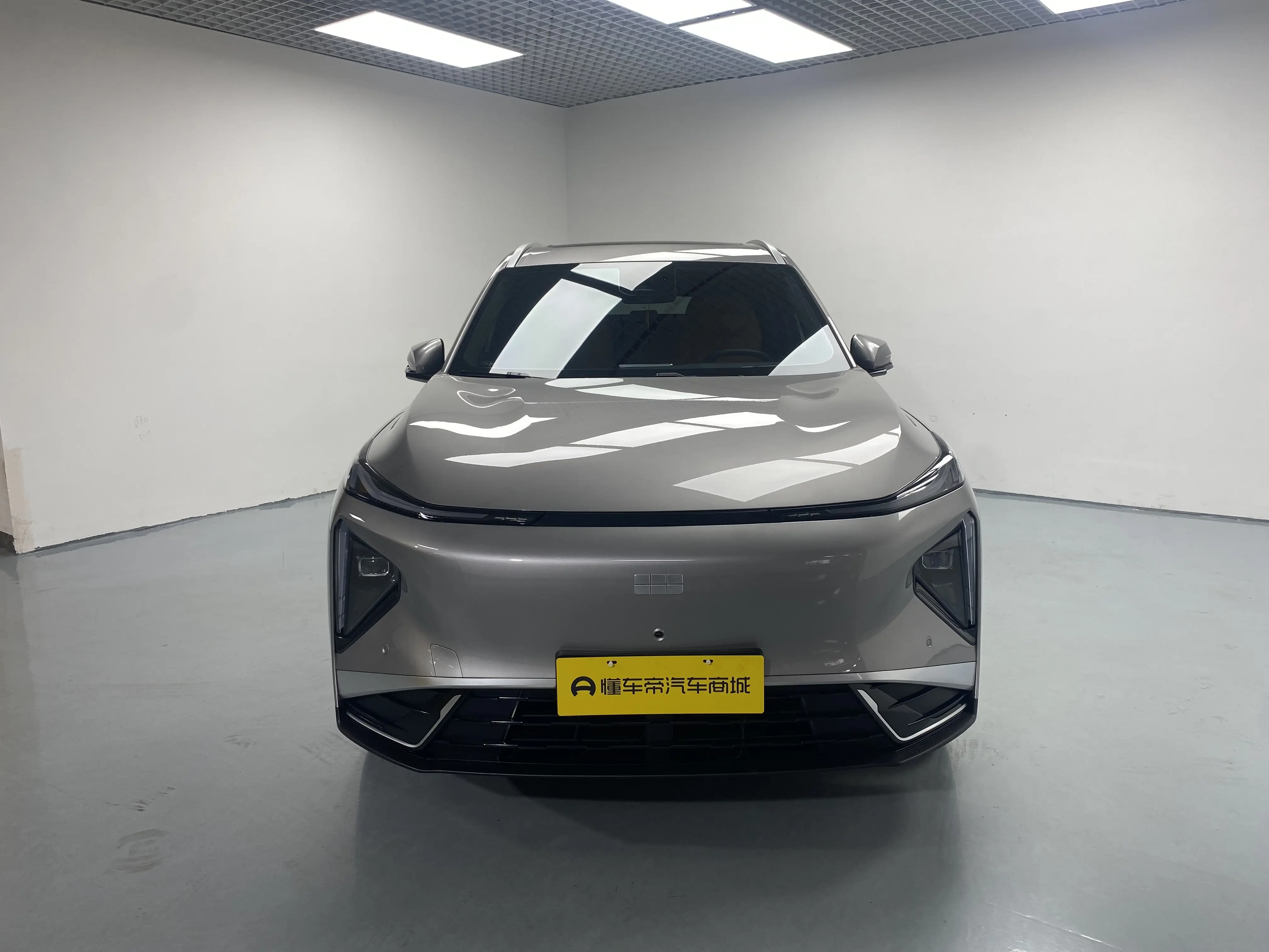 Geely Galaxy L7  из Китая