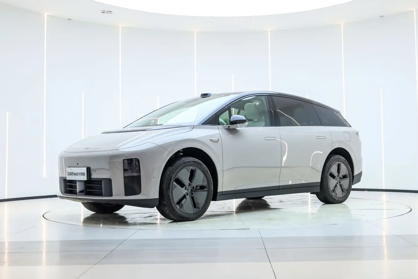 Li Ideal i6  из Китая