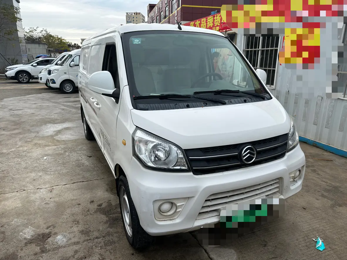 Golden Dragon Hiace EV  из Китая