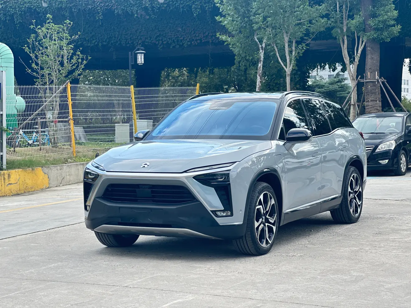 NIO ES8  из Китая