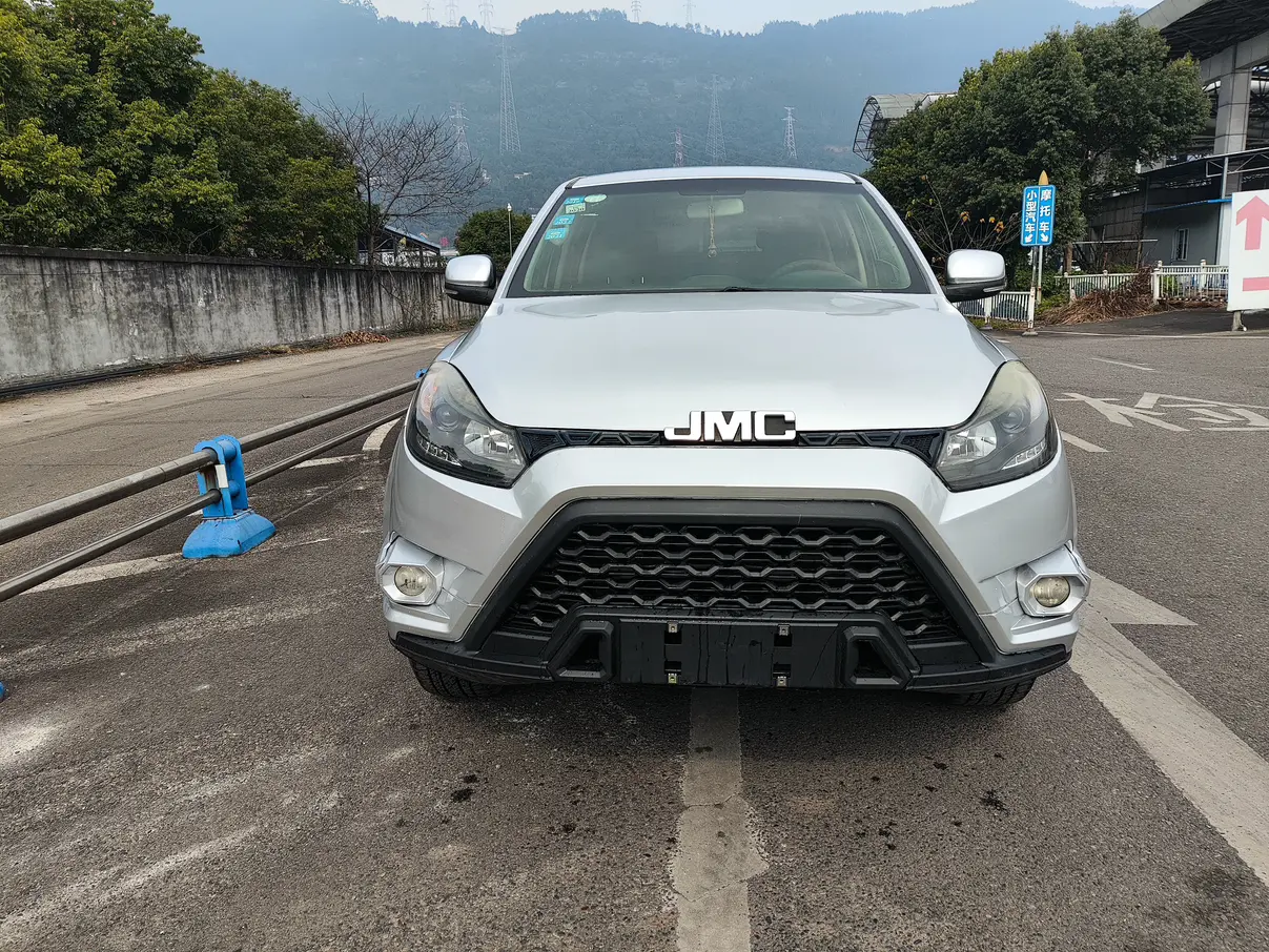 Jiangling Domain Tiger 5  из Китая