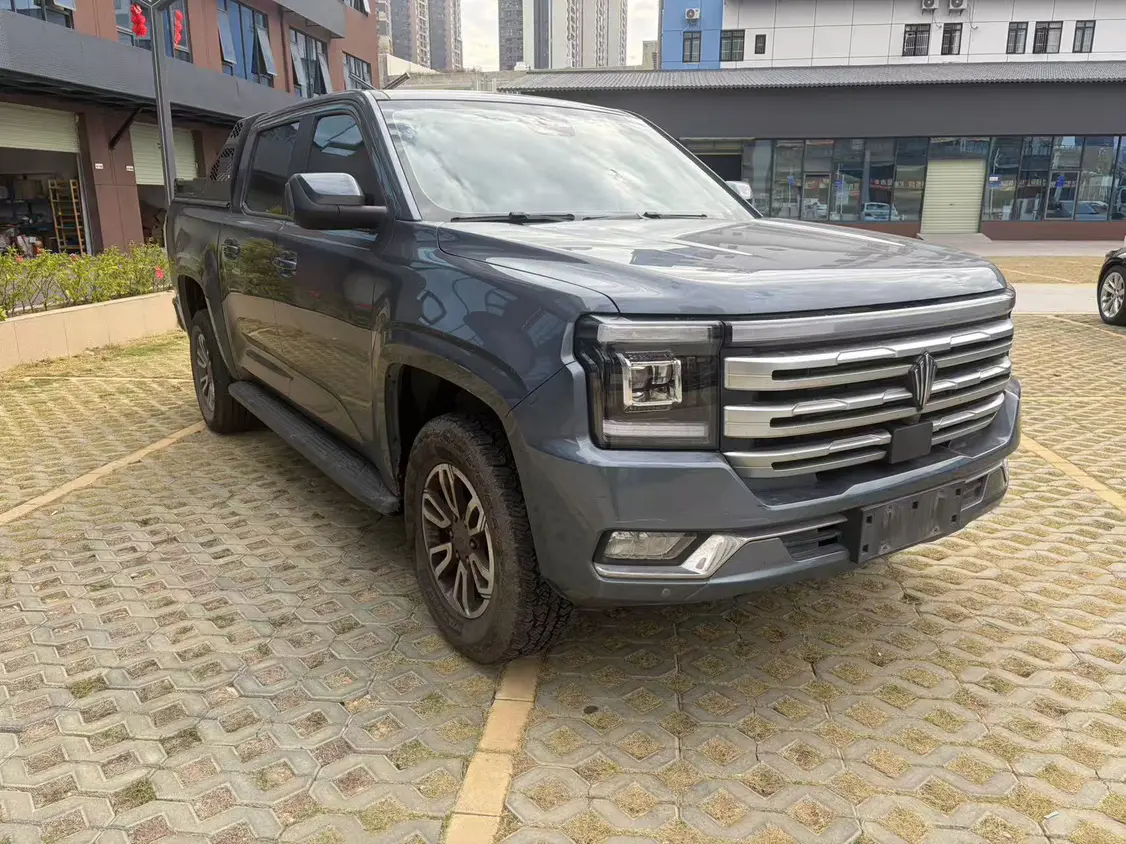 Jiangling Avenue  из Китая