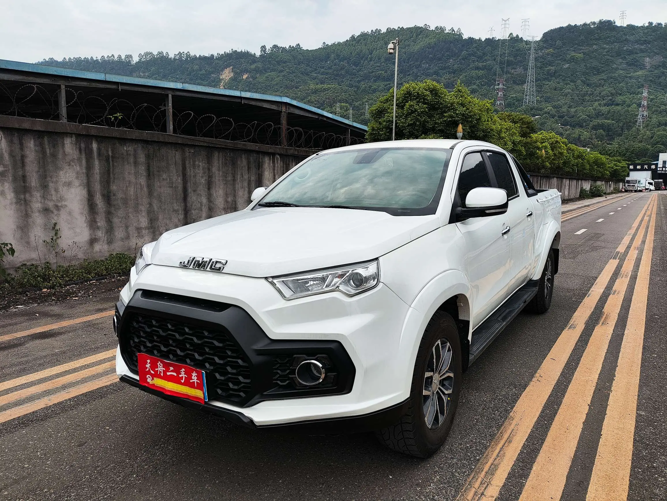 Jiangling Domain Tiger 7  из Китая