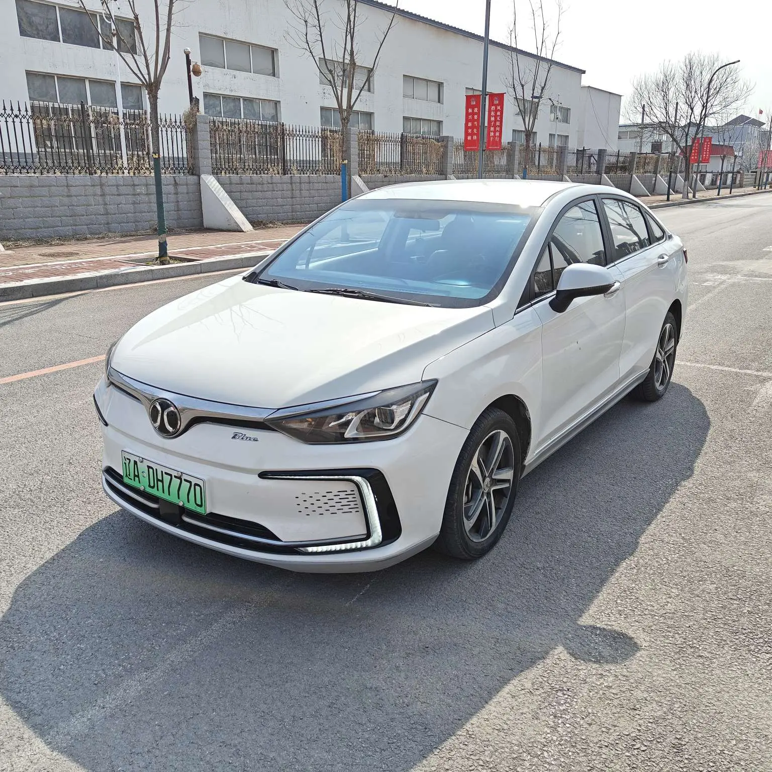 BAIC Beijing EU5  из Китая