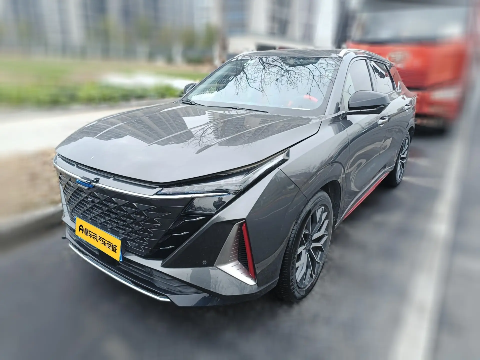 Oshan Changan Auchan Z6  из Китая