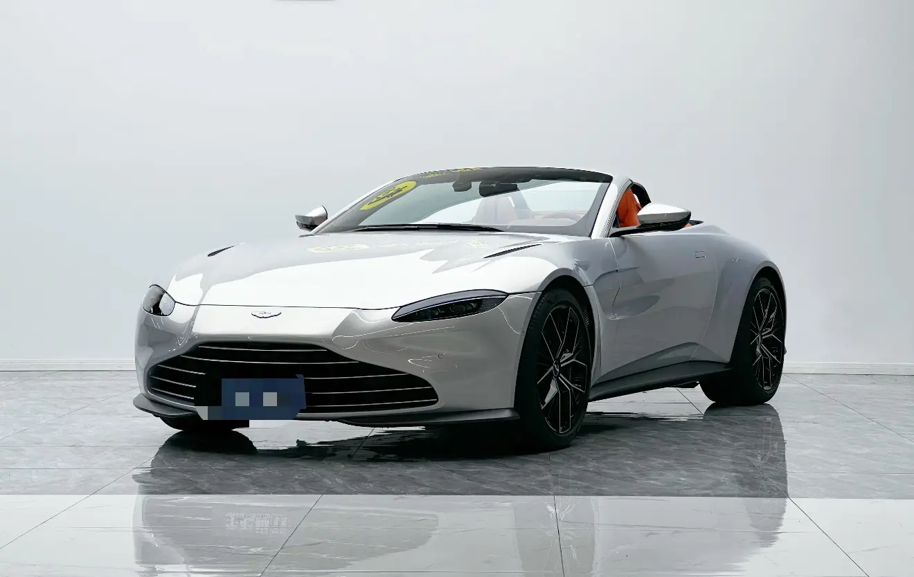 Aston Martin Vantage  из Китая