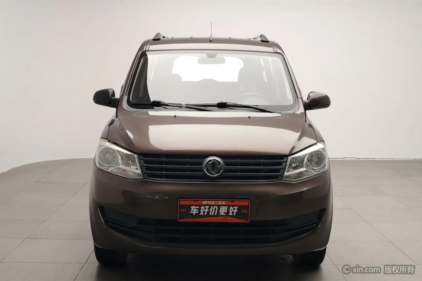 Dongfeng Fengon 330  из Китая