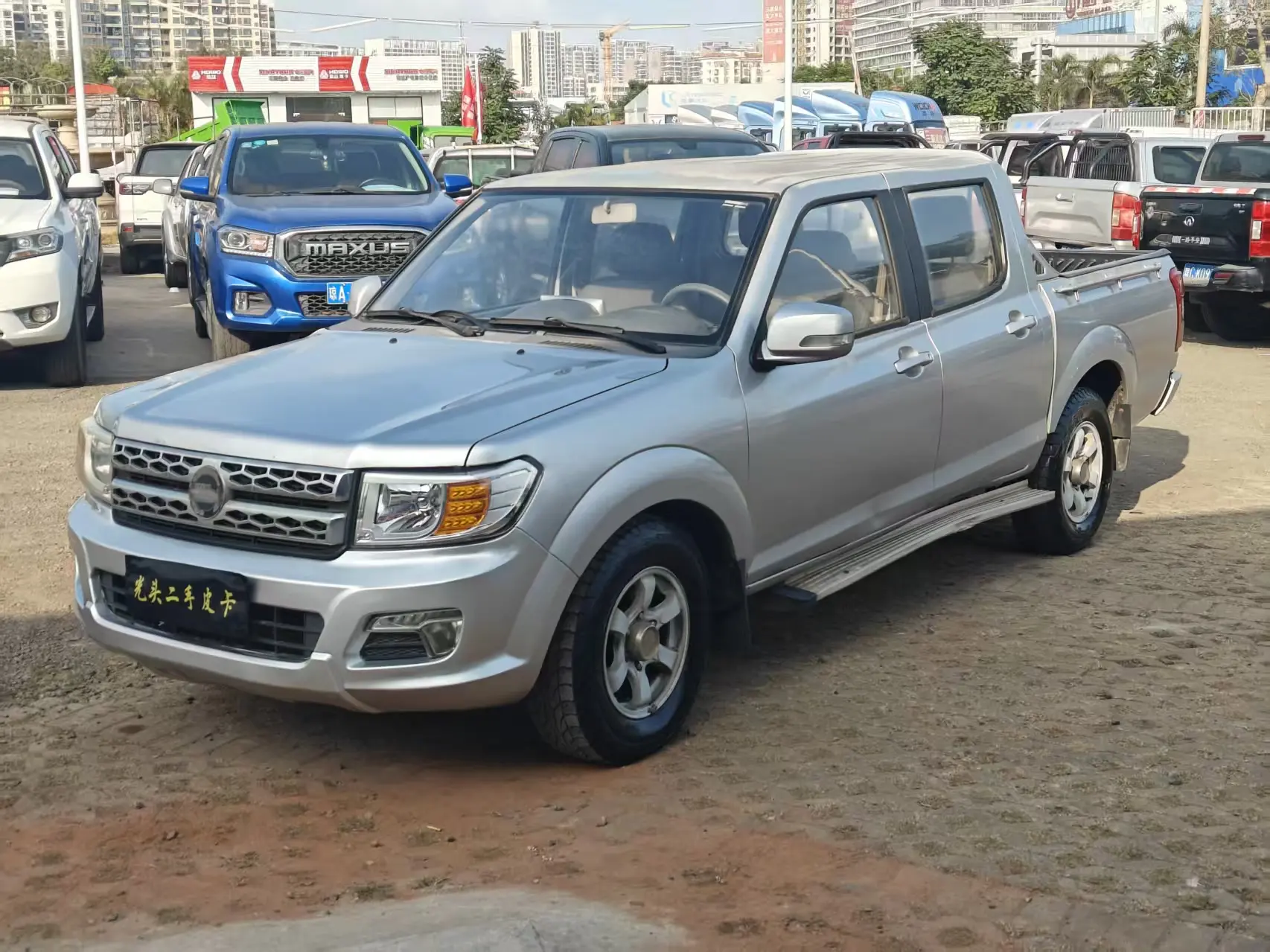 Dongfeng Ruiqi  из Китая