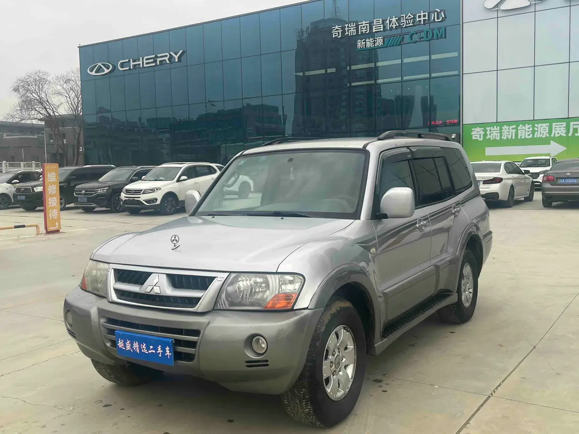 Mitsubishi Pajero  из Китая
