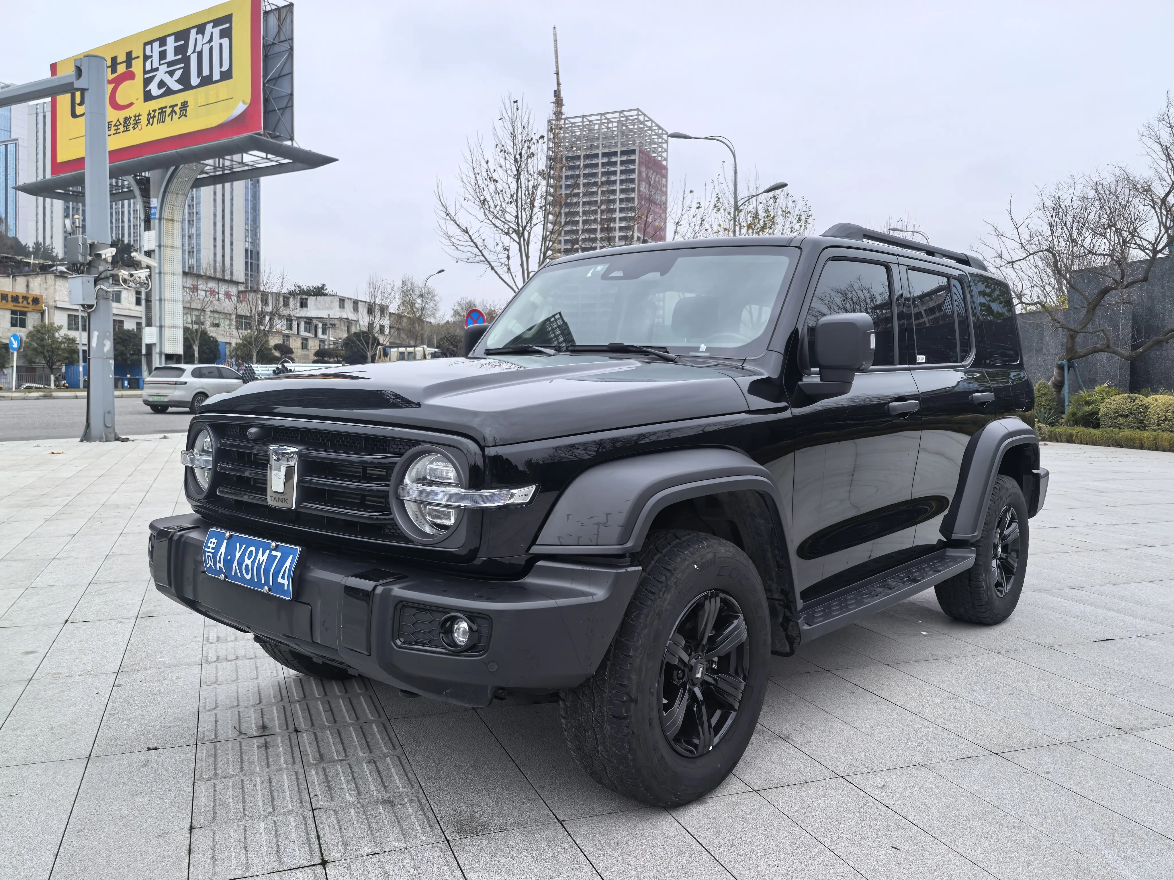 Tank 300  из Китая