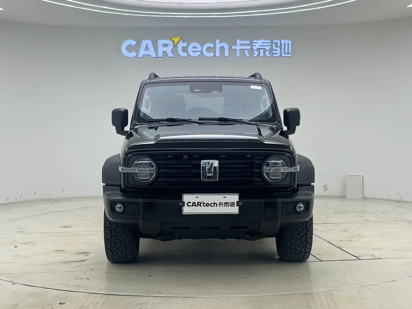 Tank 300  из Китая