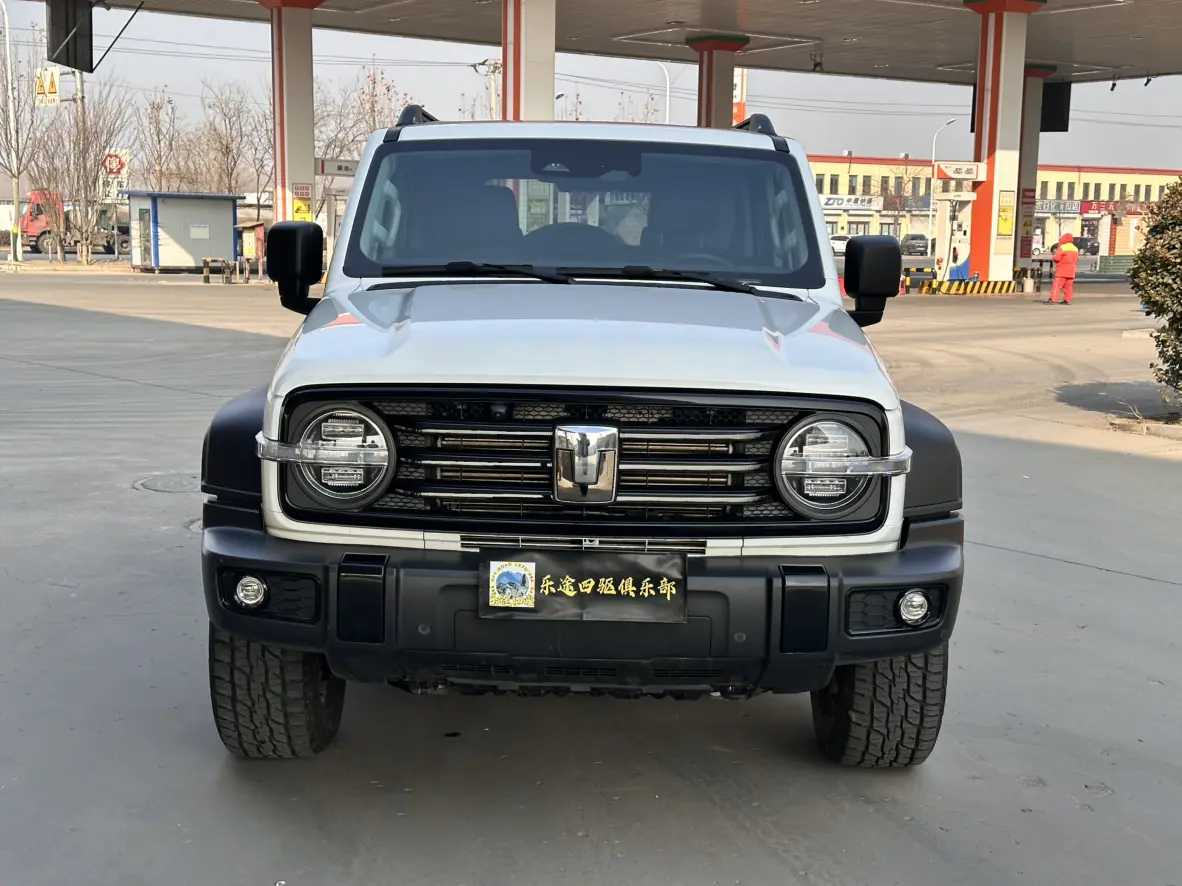 Tank 300  из Китая