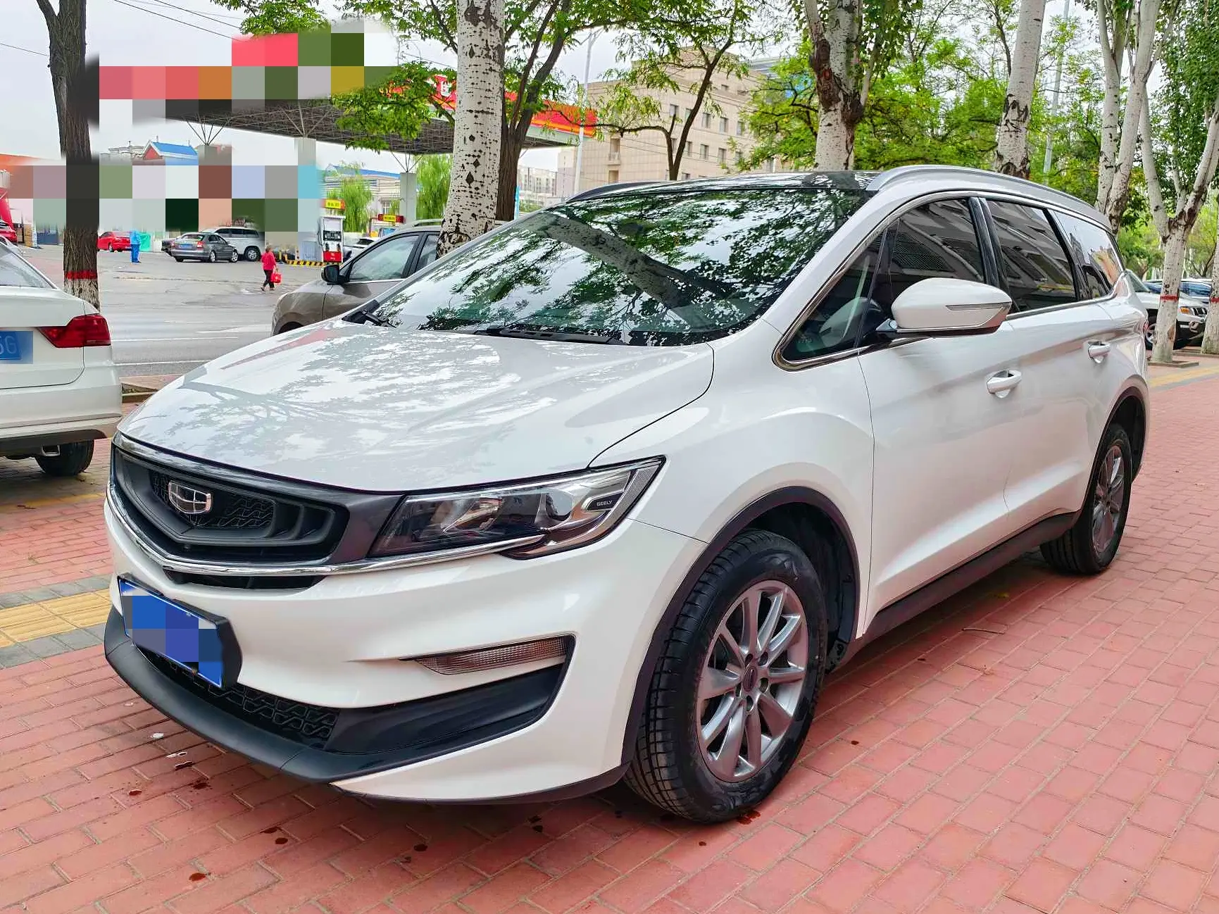 Geely Jiaji  из Китая