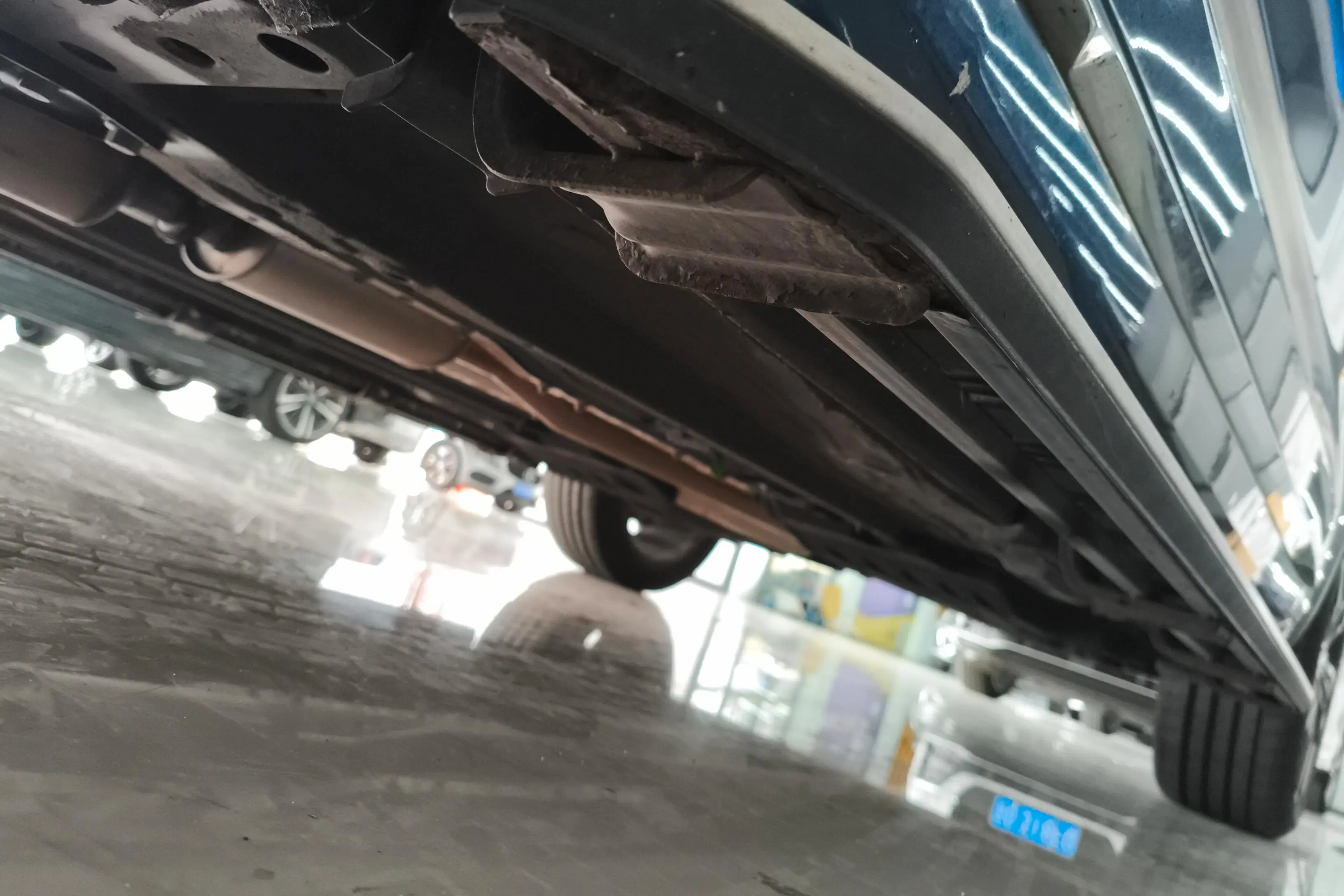 Geely Monjaro (Xingyue L)  из Китая