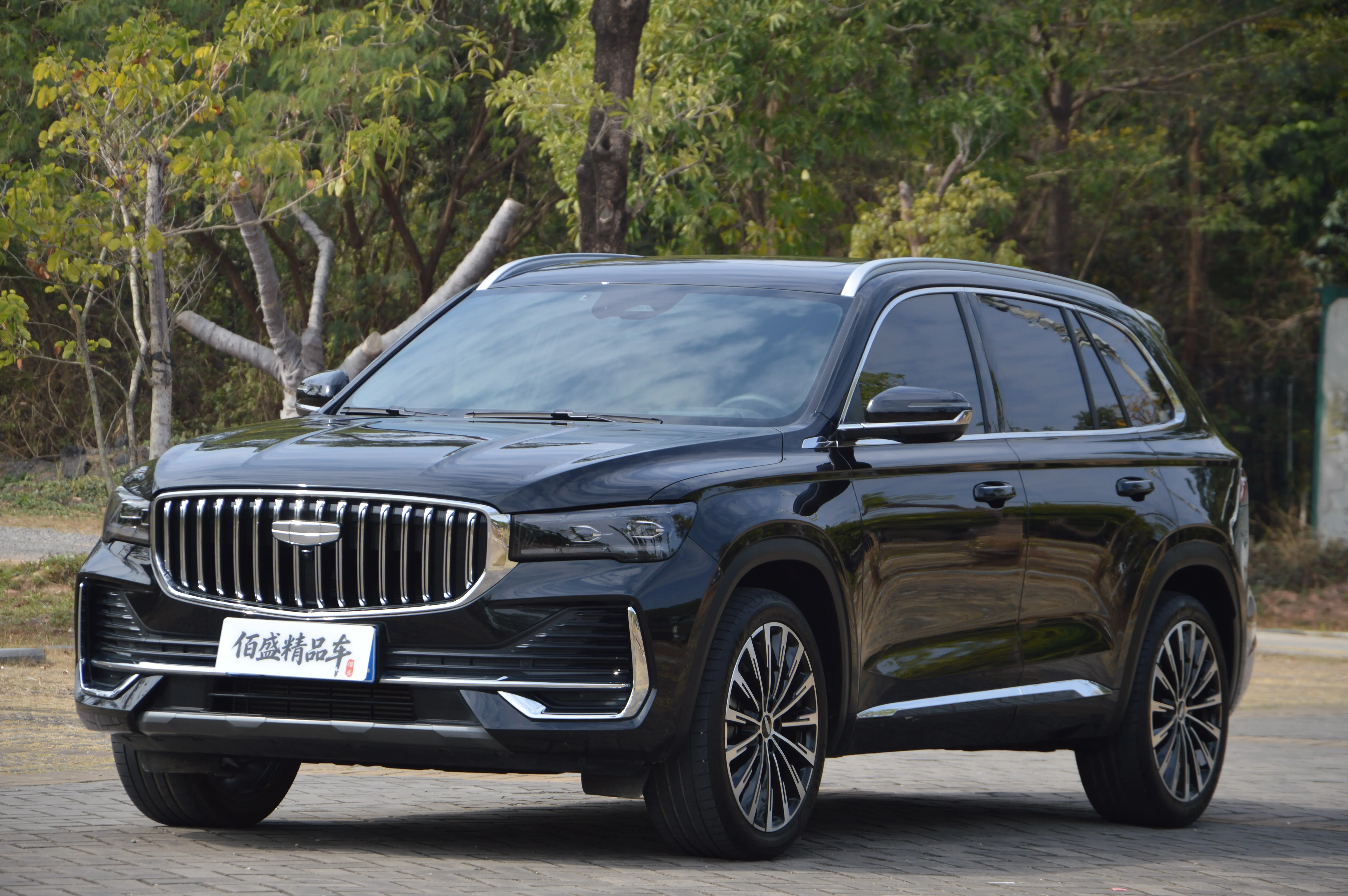 Geely Monjaro (Xingyue L)  из Китая