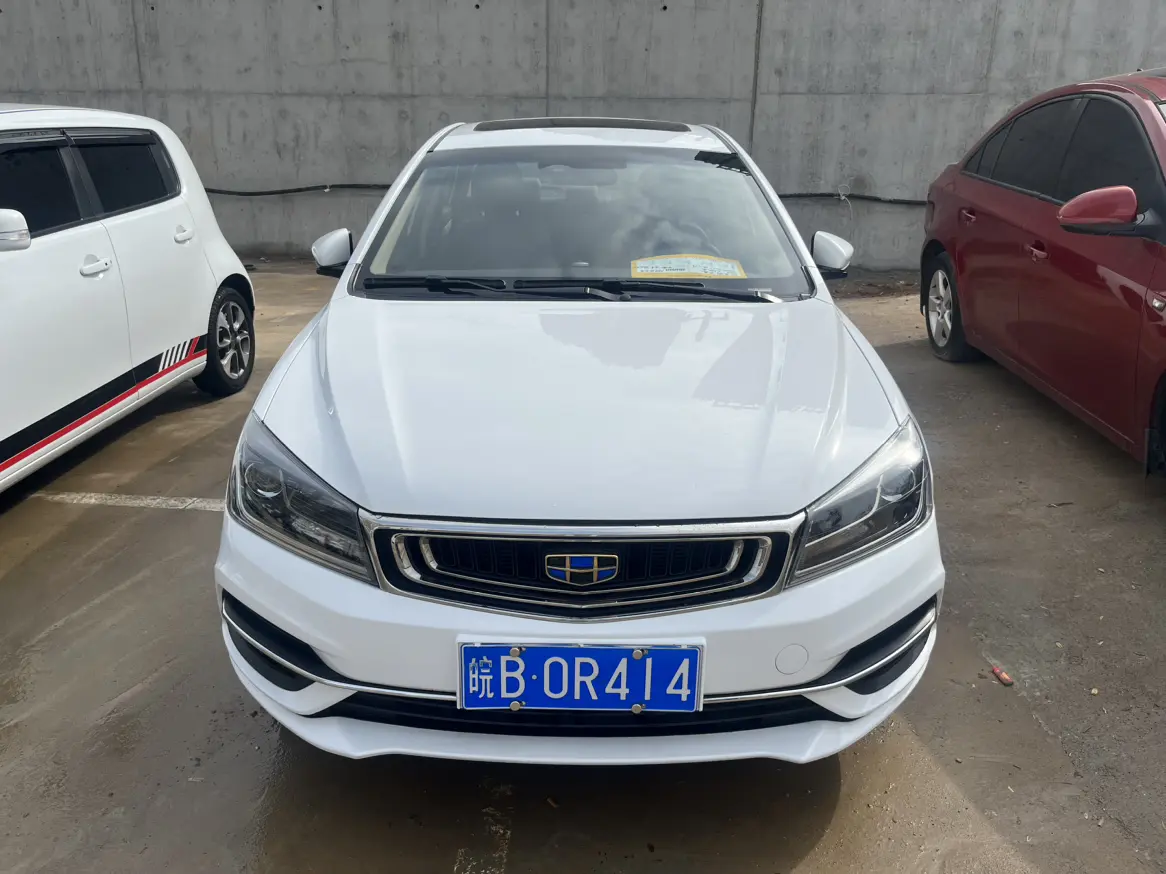 Geely Emgrand  из Китая