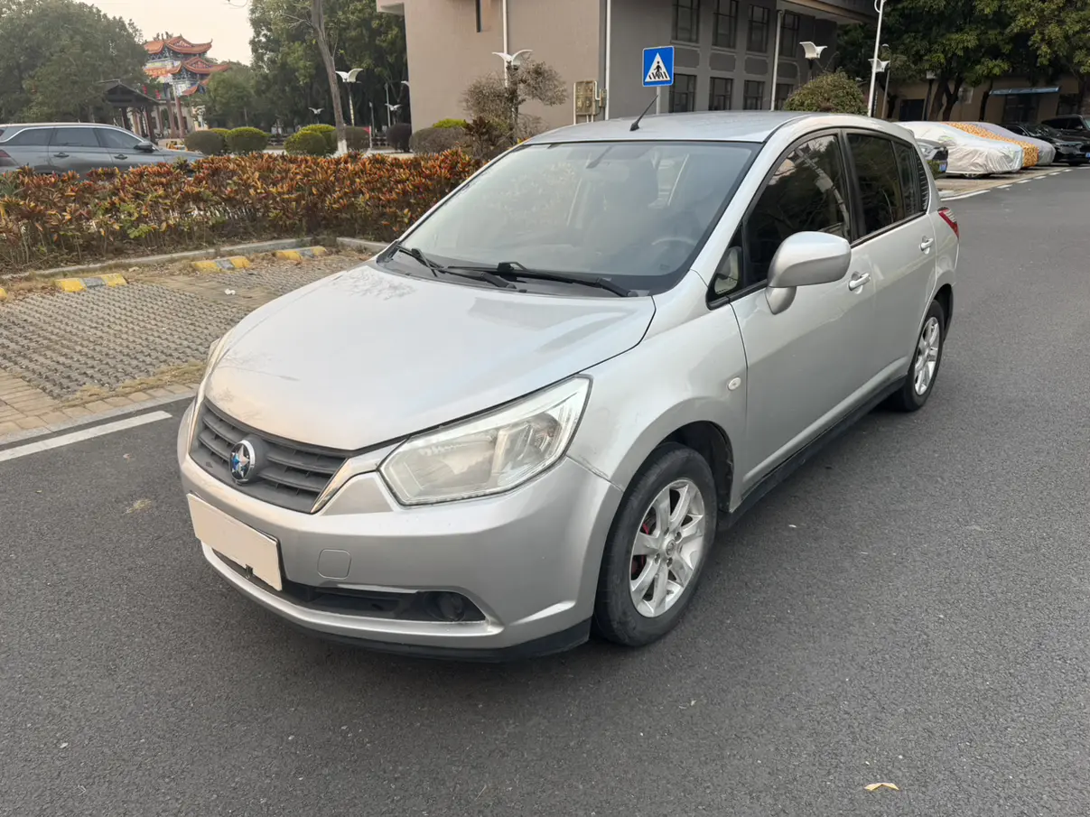 Kai Chen Venucia R50  из Китая