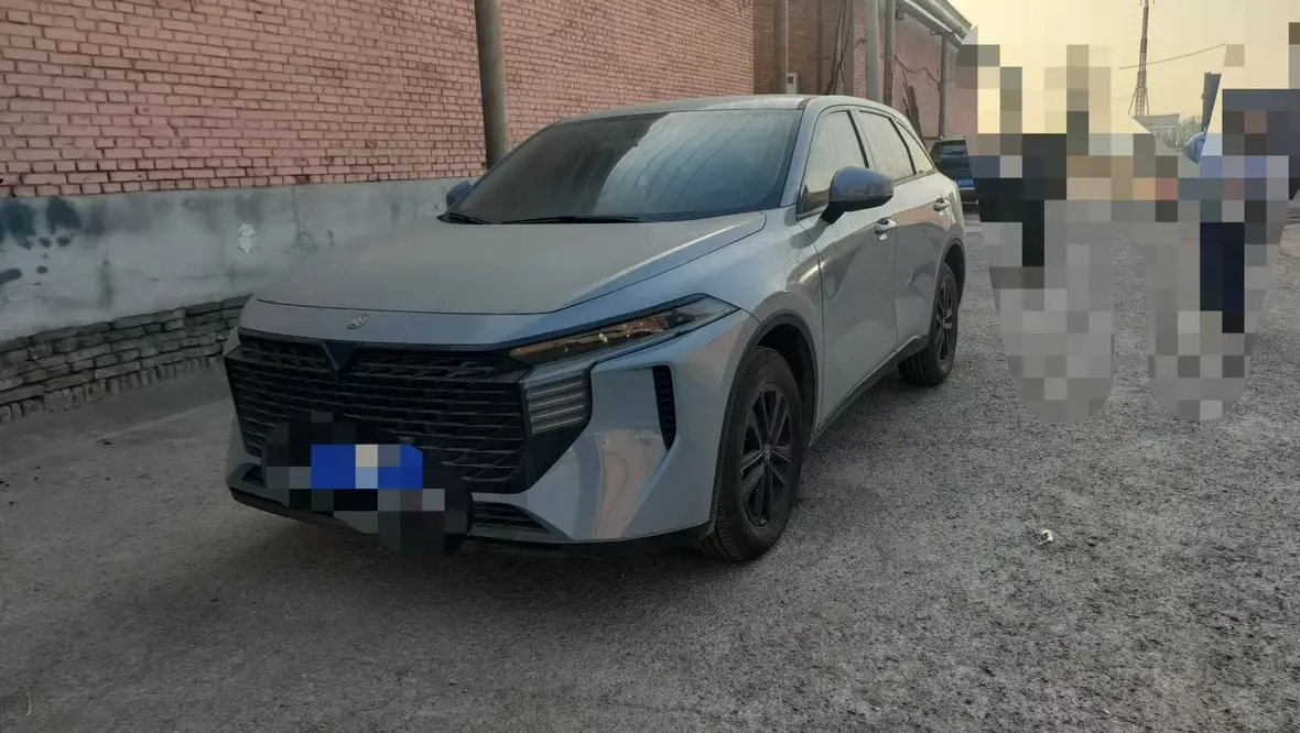 Kai Chen Venucia Big V  из Китая