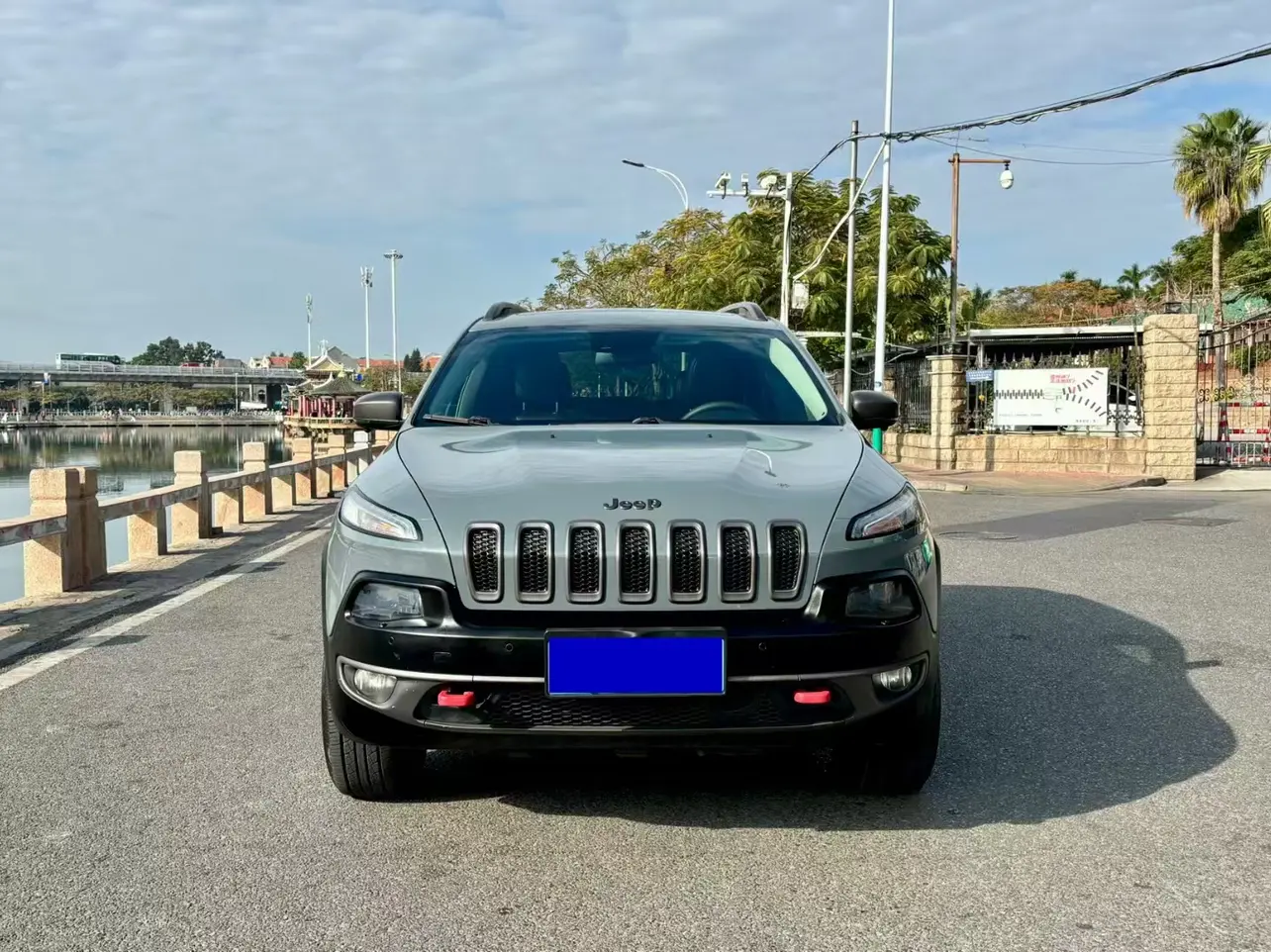 Jeep Cherokee  из Китая