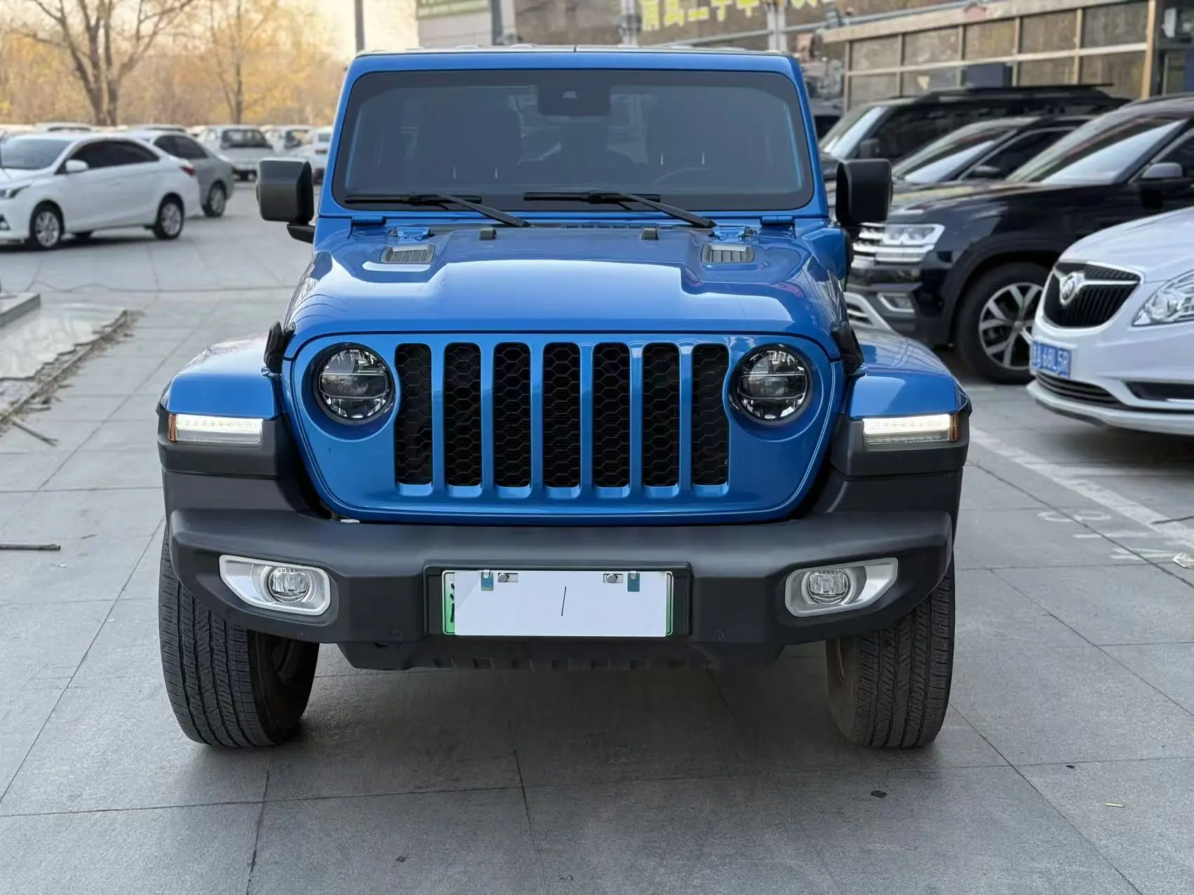 Jeep Wrangler 4xe PHEV  из Китая