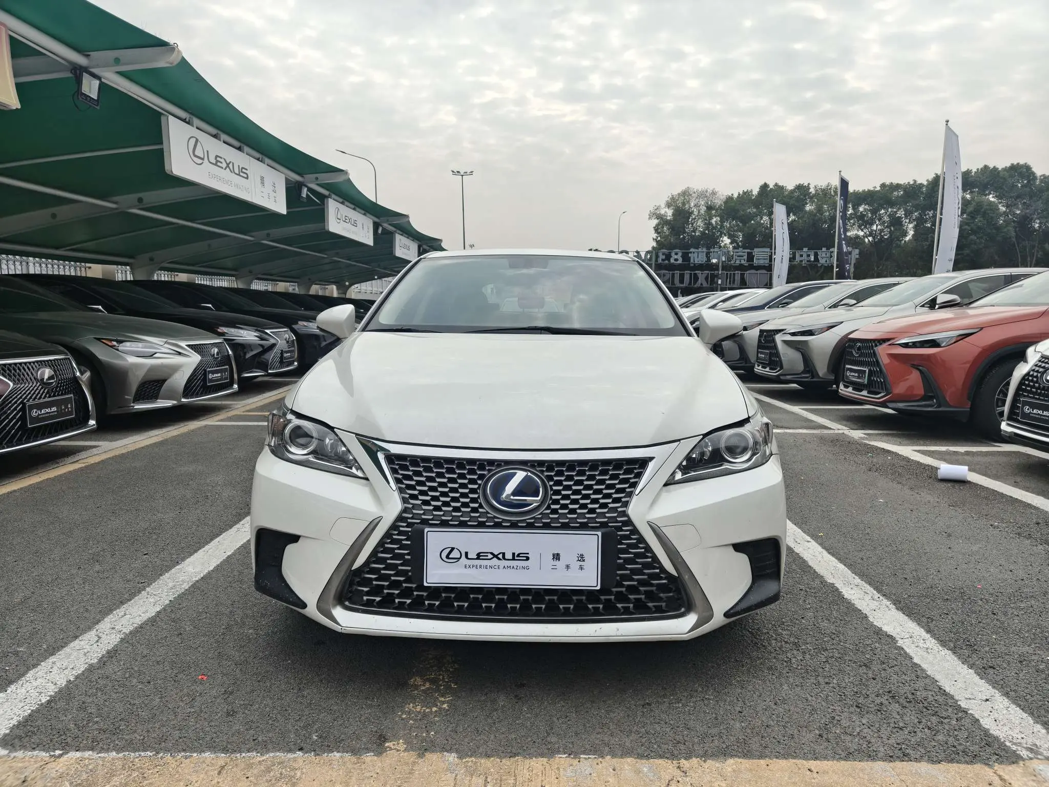 Lexus CT  из Китая