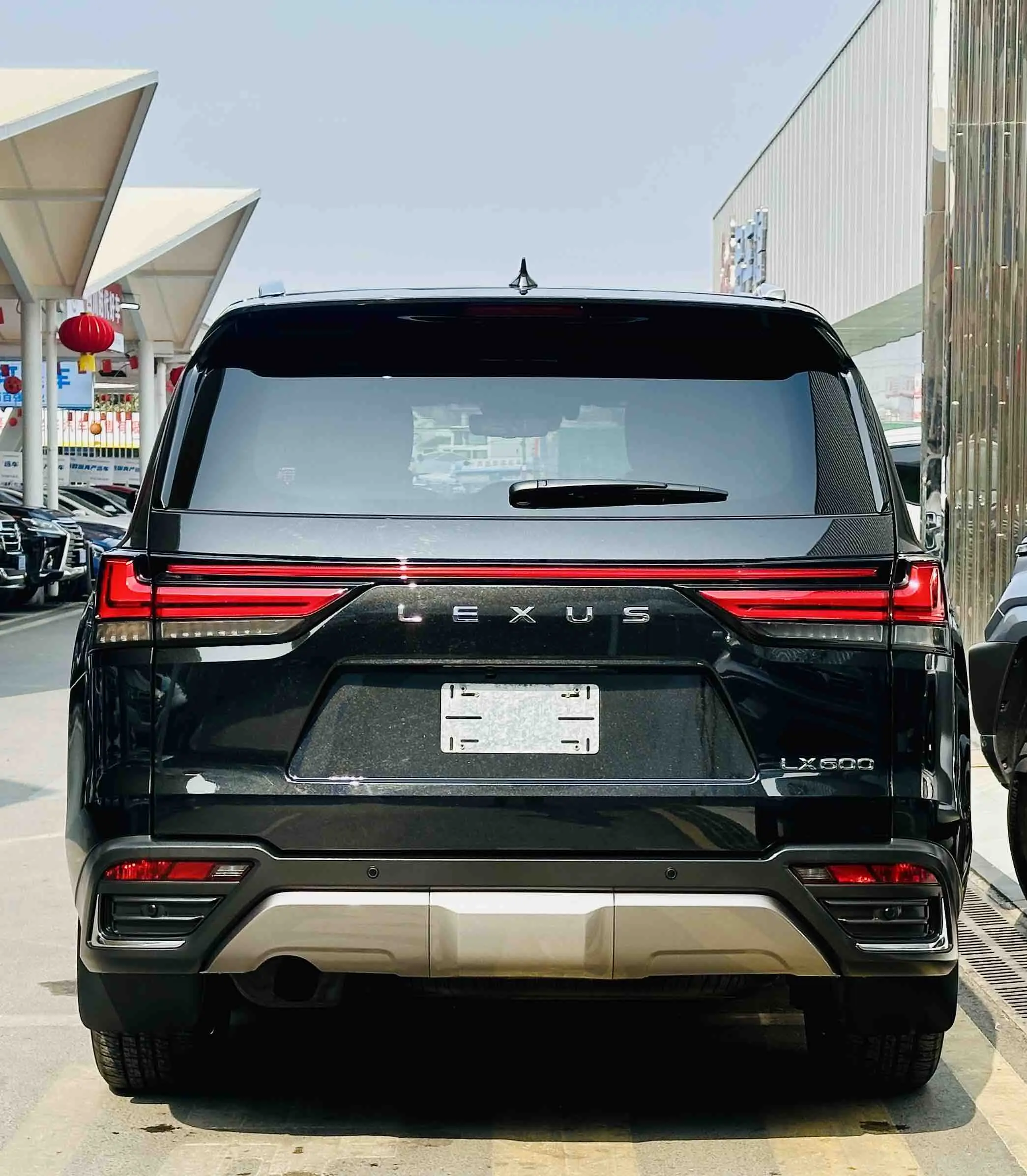 Lexus LX