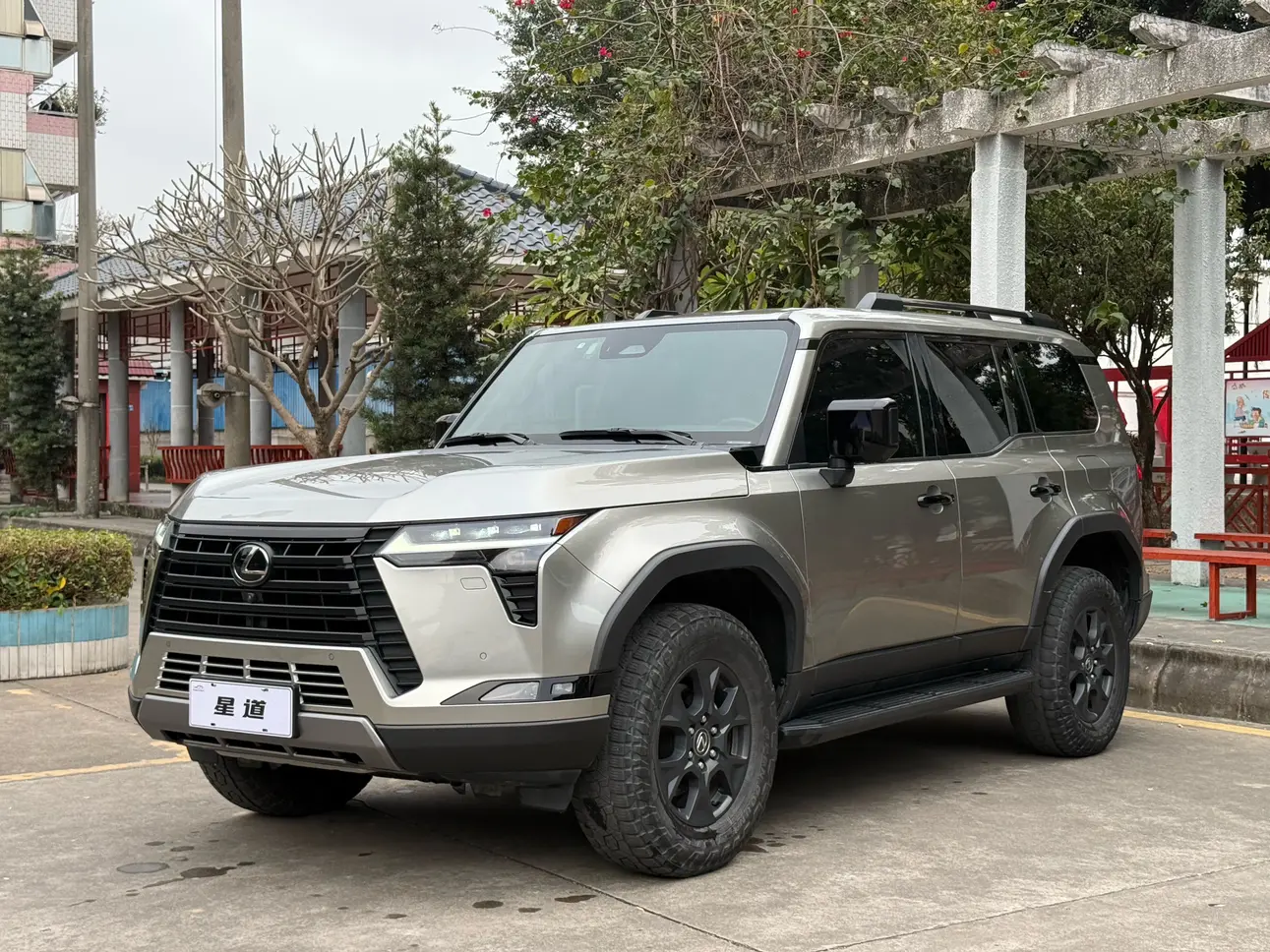 Lexus GX  из Китая