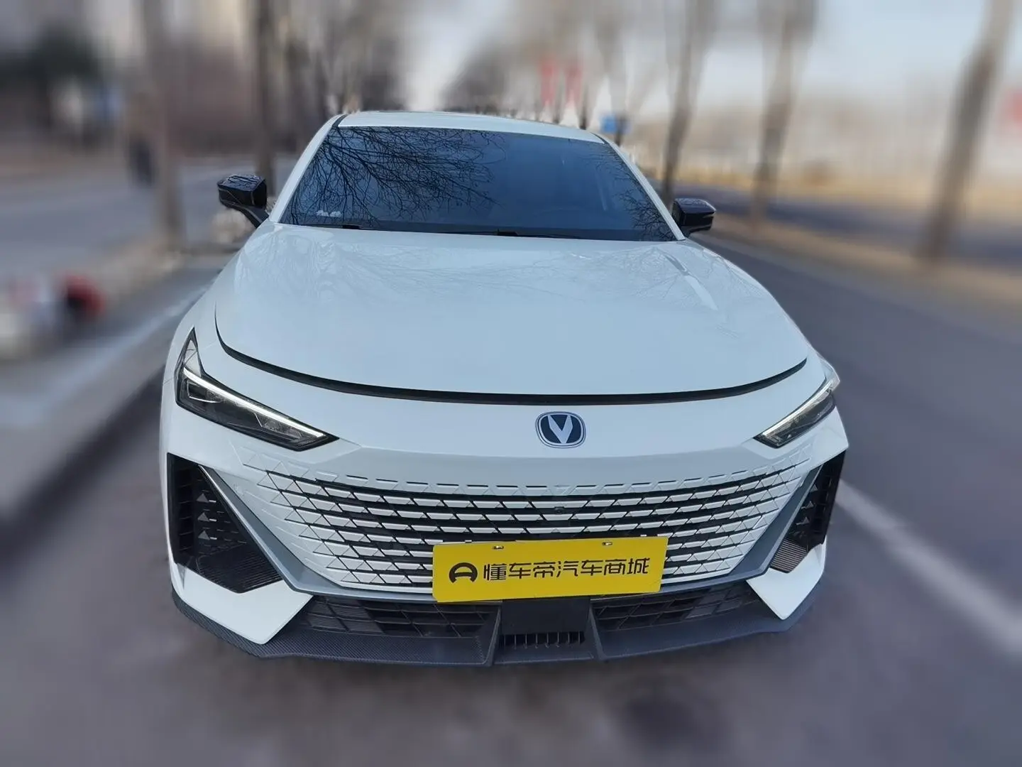 Changan UNI-V  из Китая