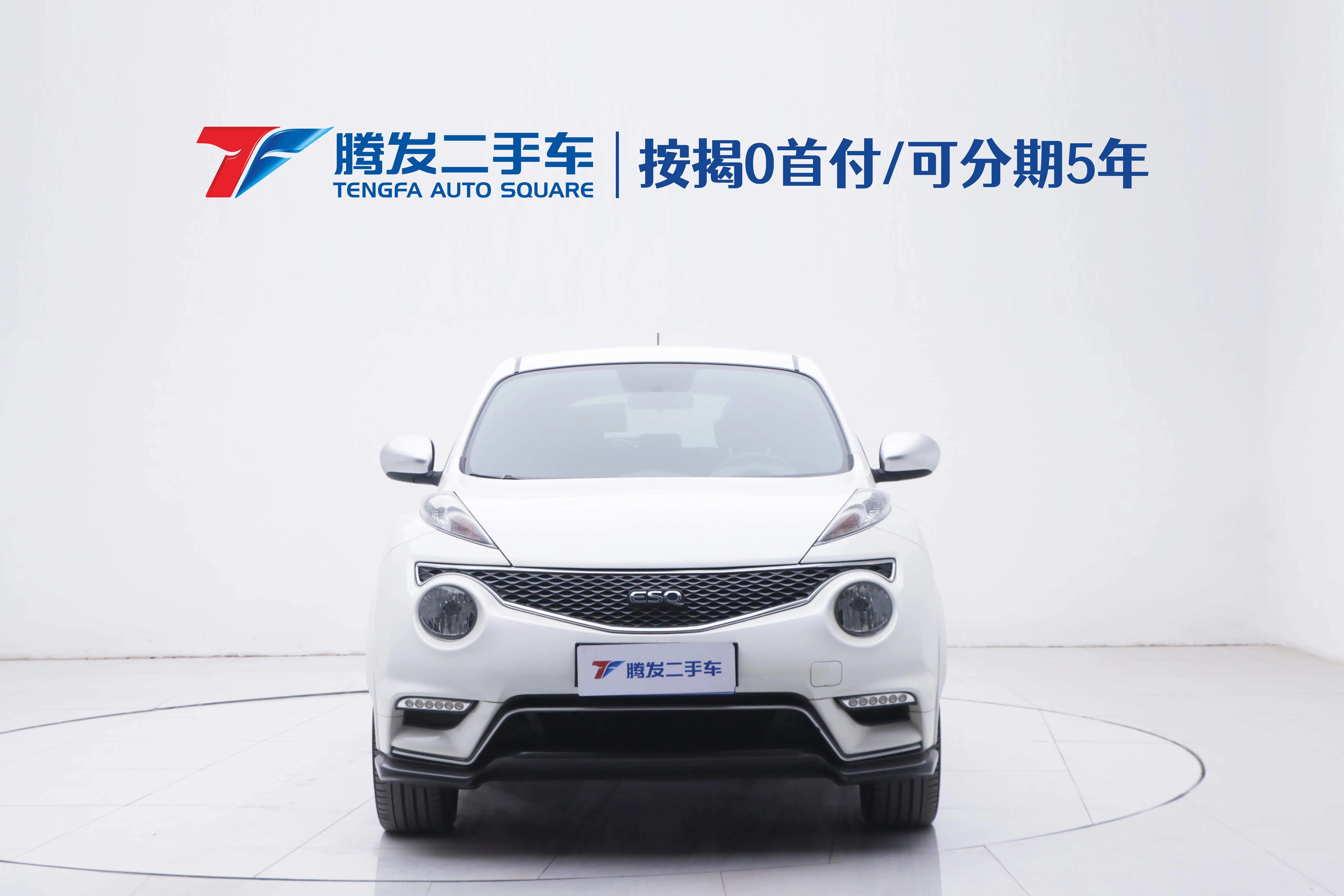 Infiniti ESQ  из Китая