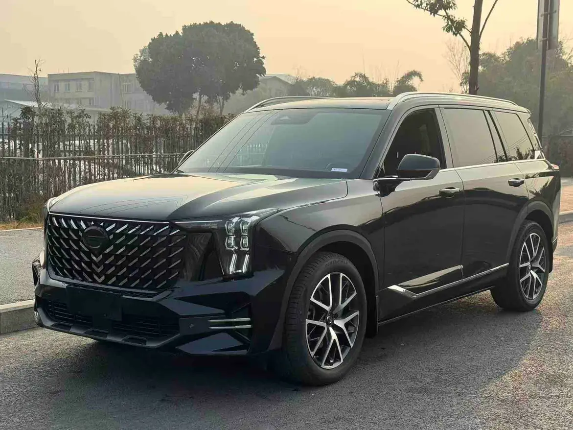 GAC Trumpchi GS8  из Китая