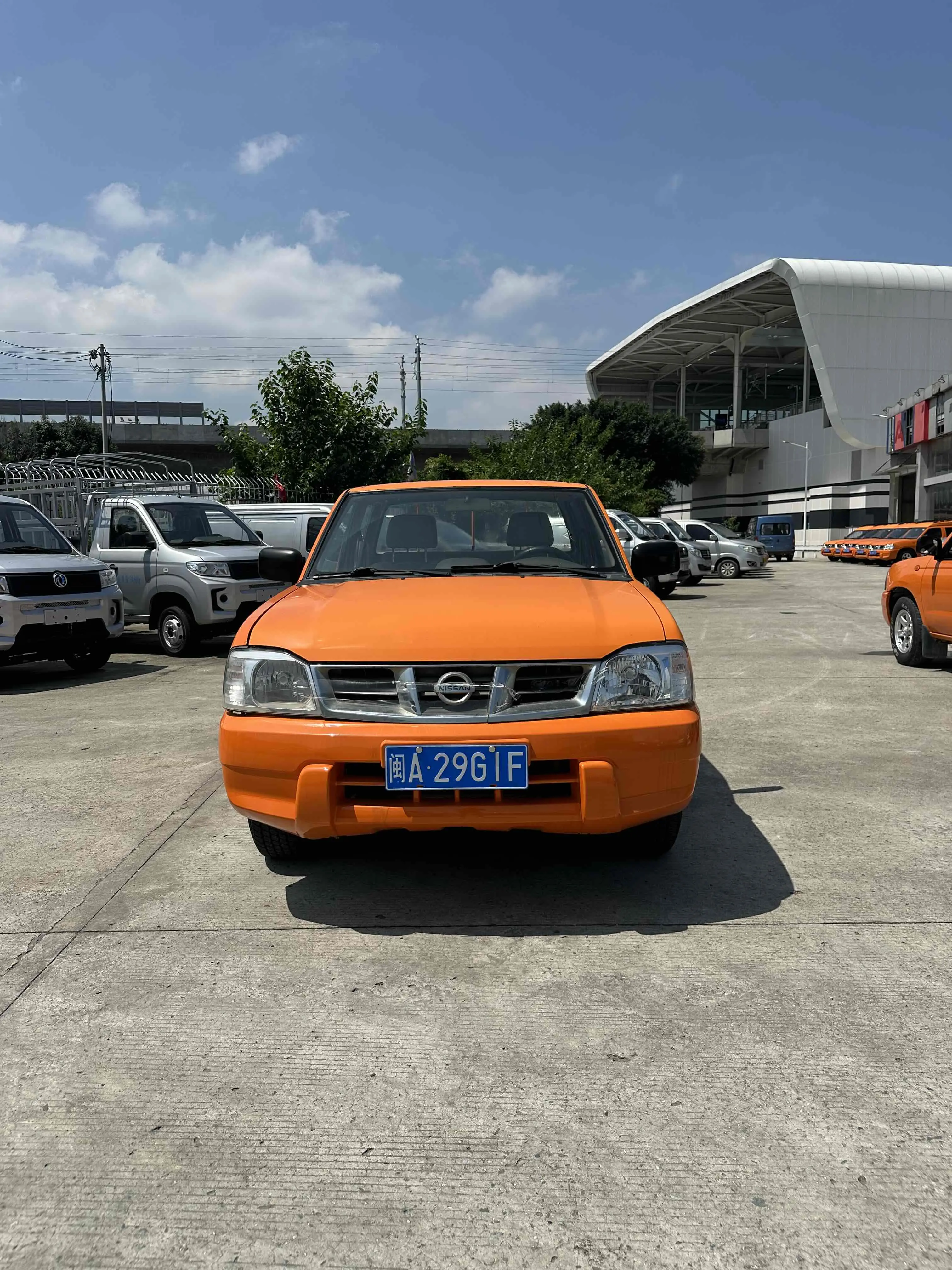 Nissan D22  из Китая