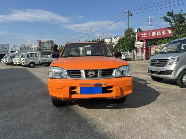 Nissan D22  из Китая