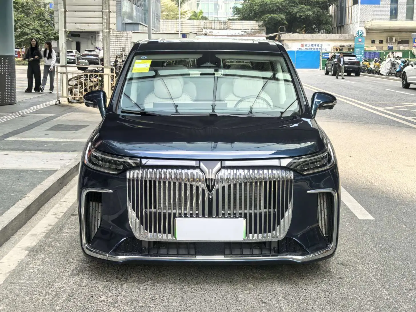 Voyah Lantu Dreamer PHEV  из Китая