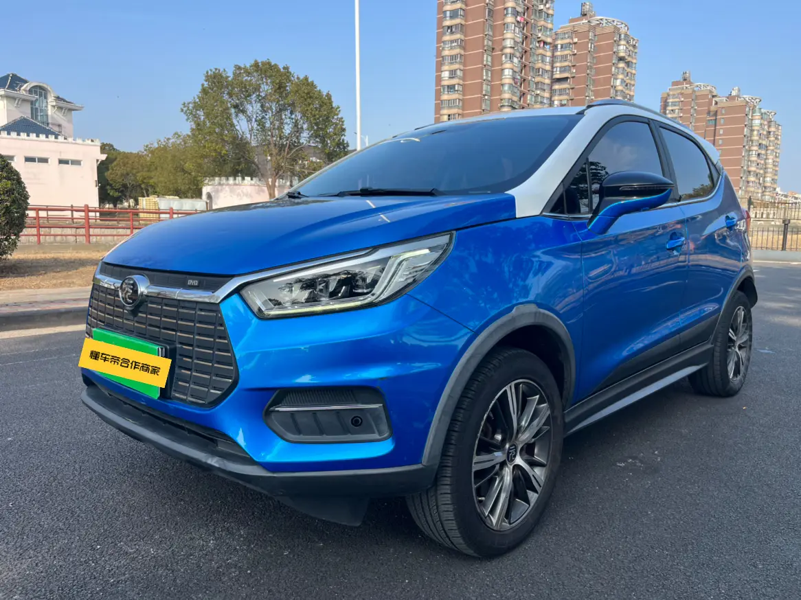 BYD Yuan EV  из Китая