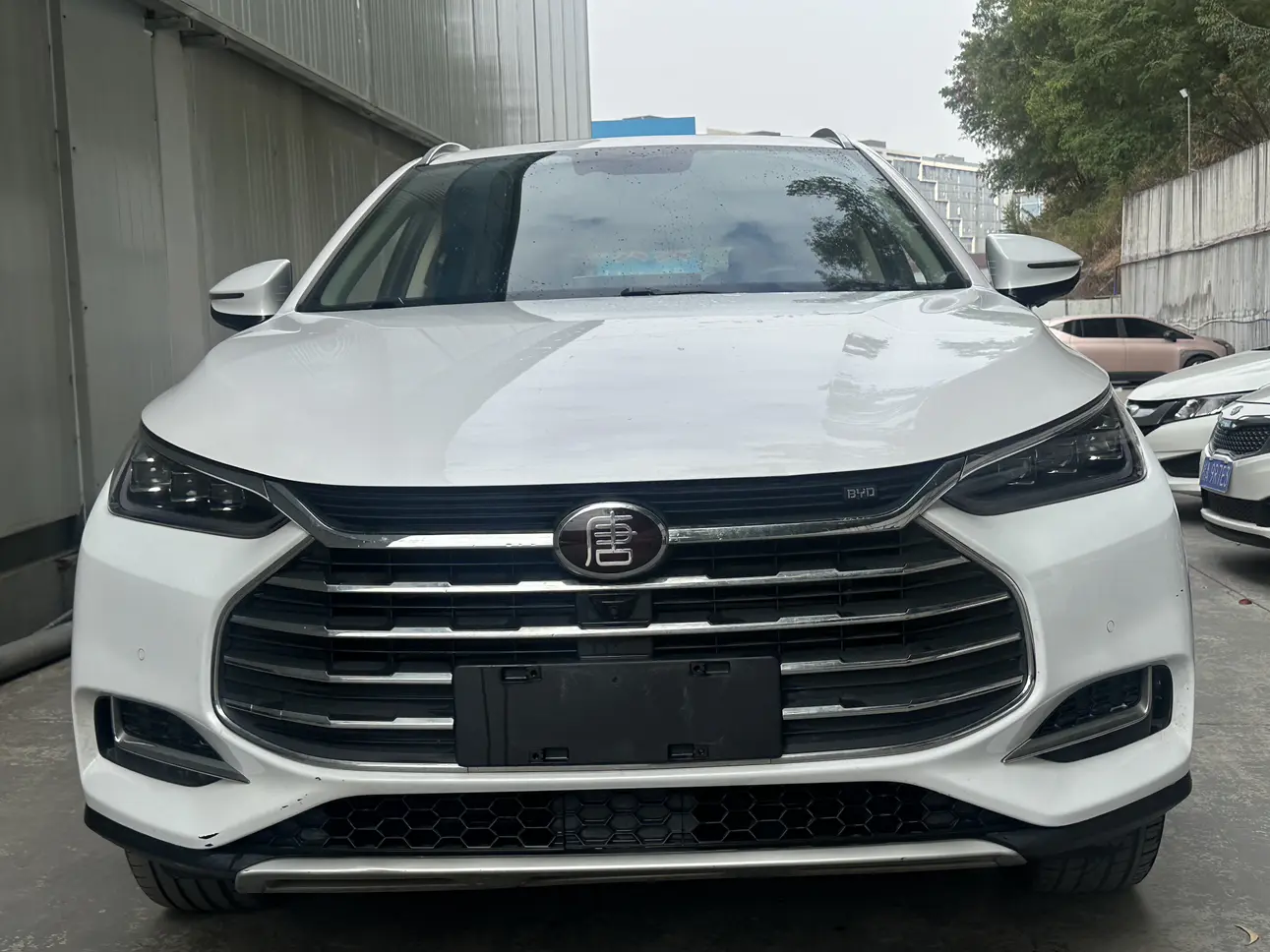 BYD Tang  из Китая