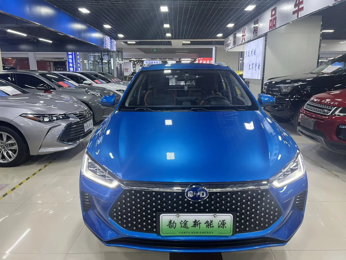 BYD e2  из Китая