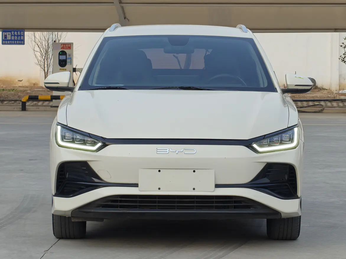 BYD e2  из Китая