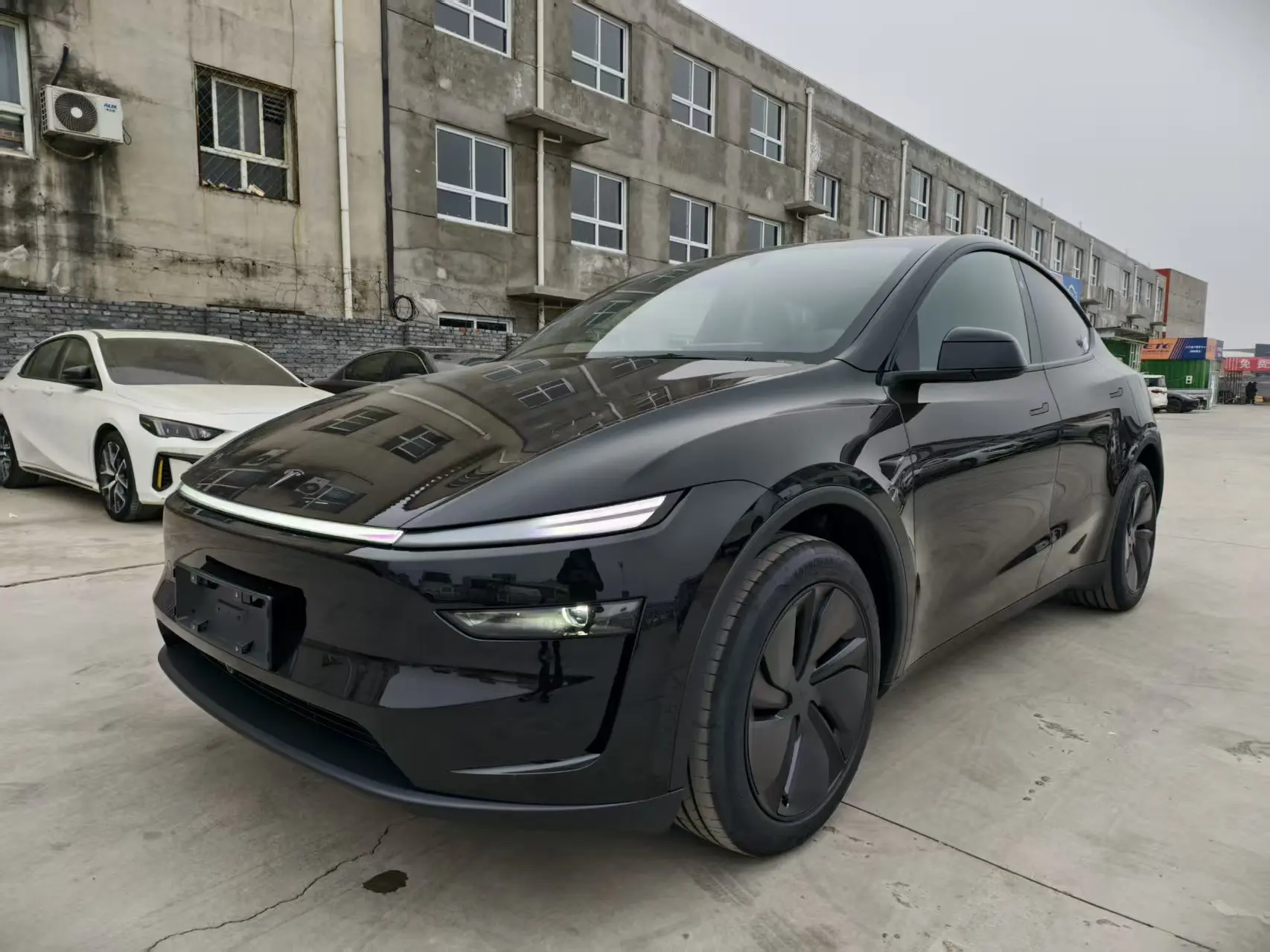Tesla Model Y  из Китая