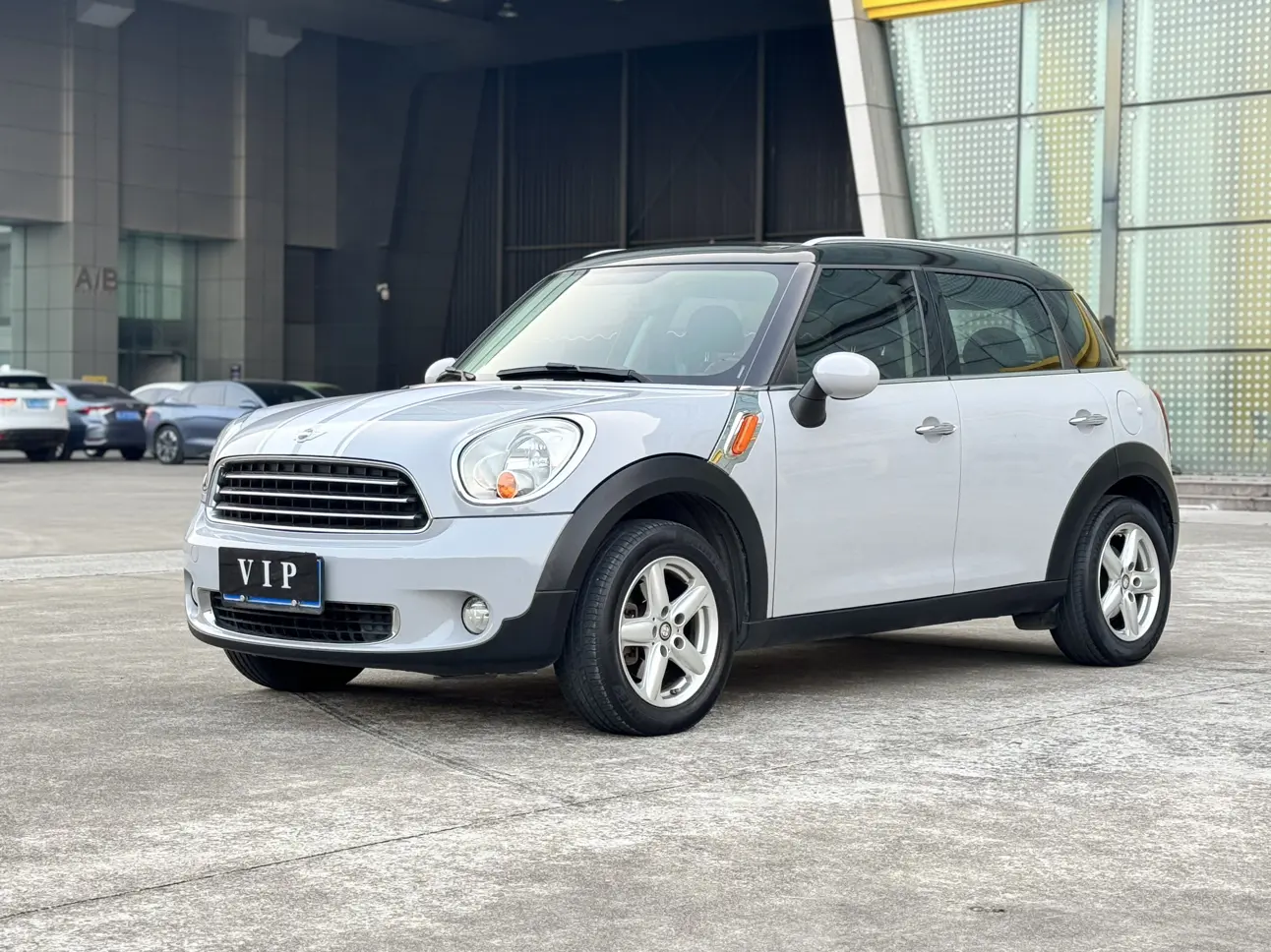 MINI COUNTRYMAN  из Китая