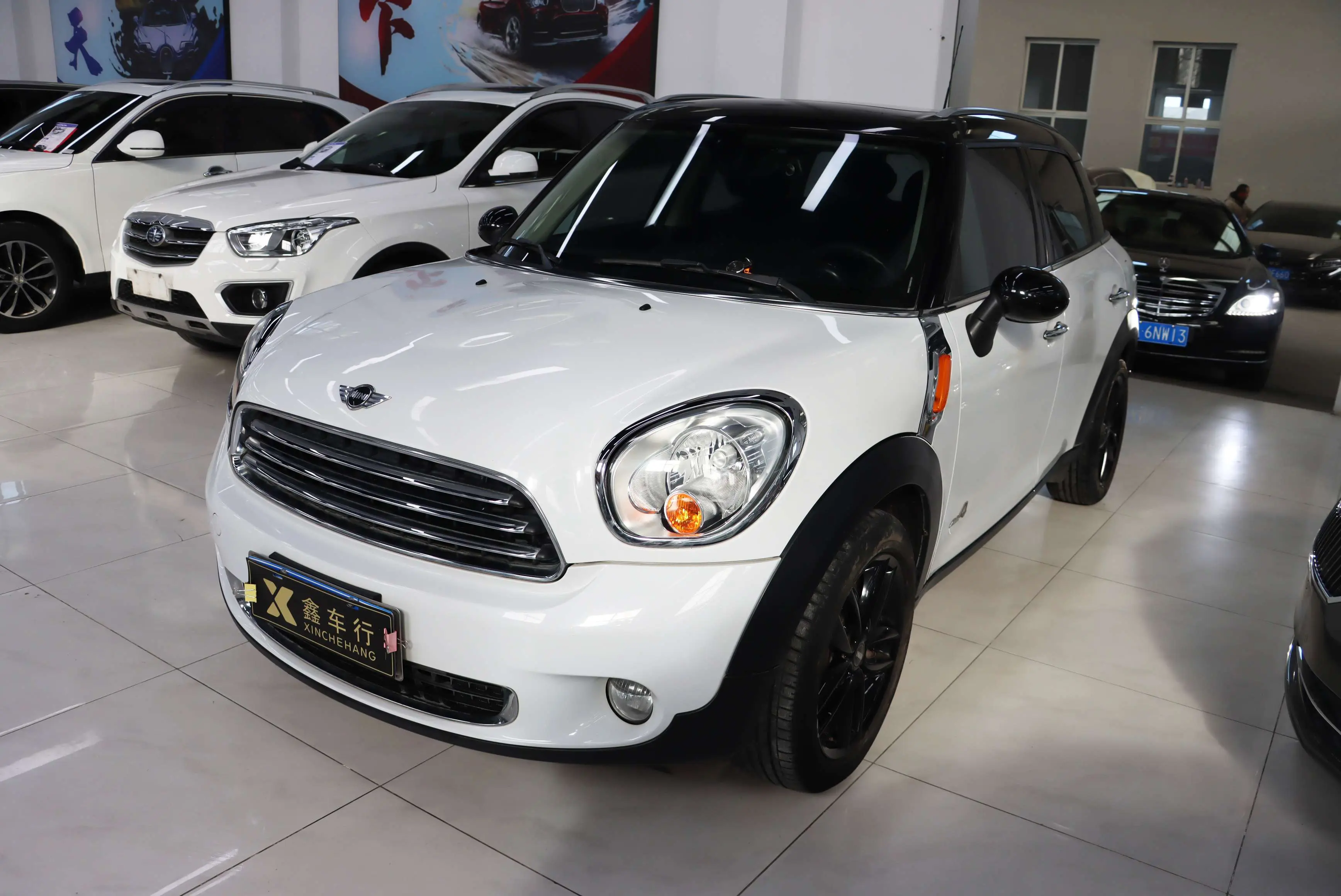 MINI COUNTRYMAN