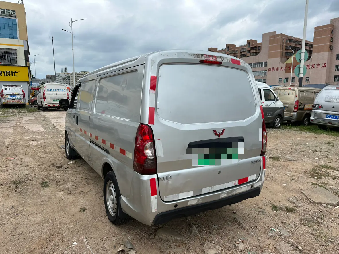 Wuling Rongguang EV  из Китая