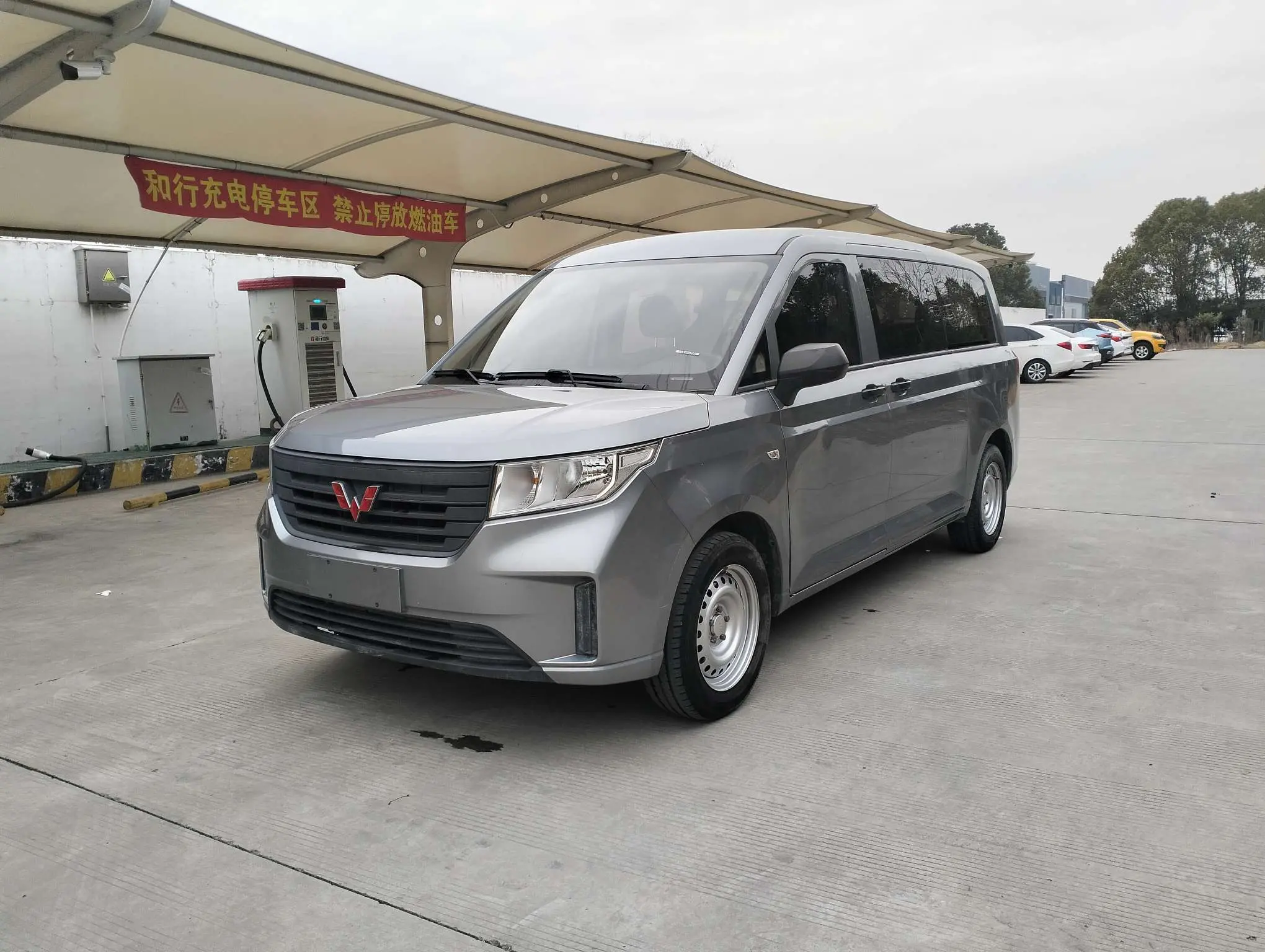 Wuling journey  из Китая