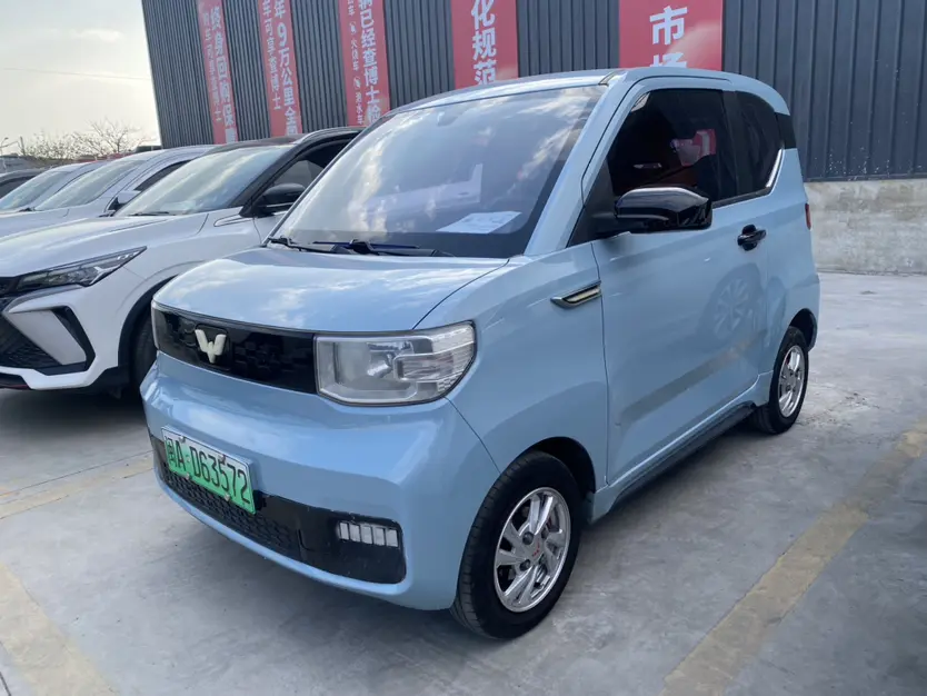 Wuling Hongguang MINIEV  из Китая
