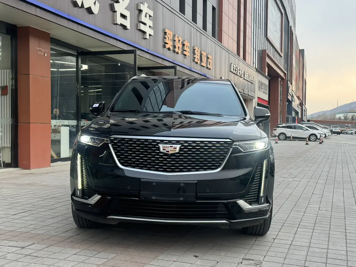 Cadillac XT6  из Китая
