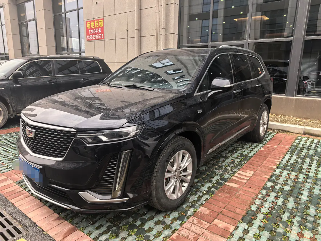 Cadillac XT6  из Китая