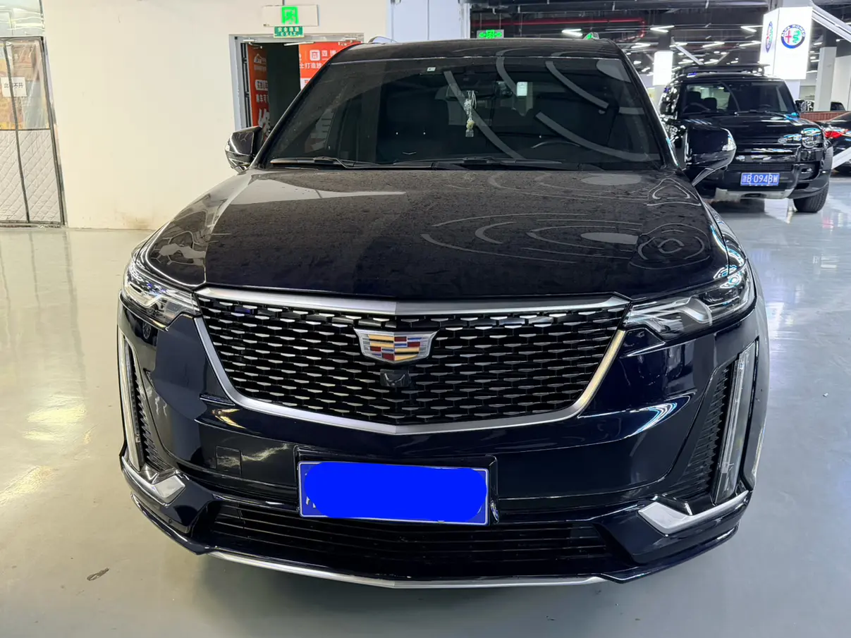 Cadillac XT6  из Китая