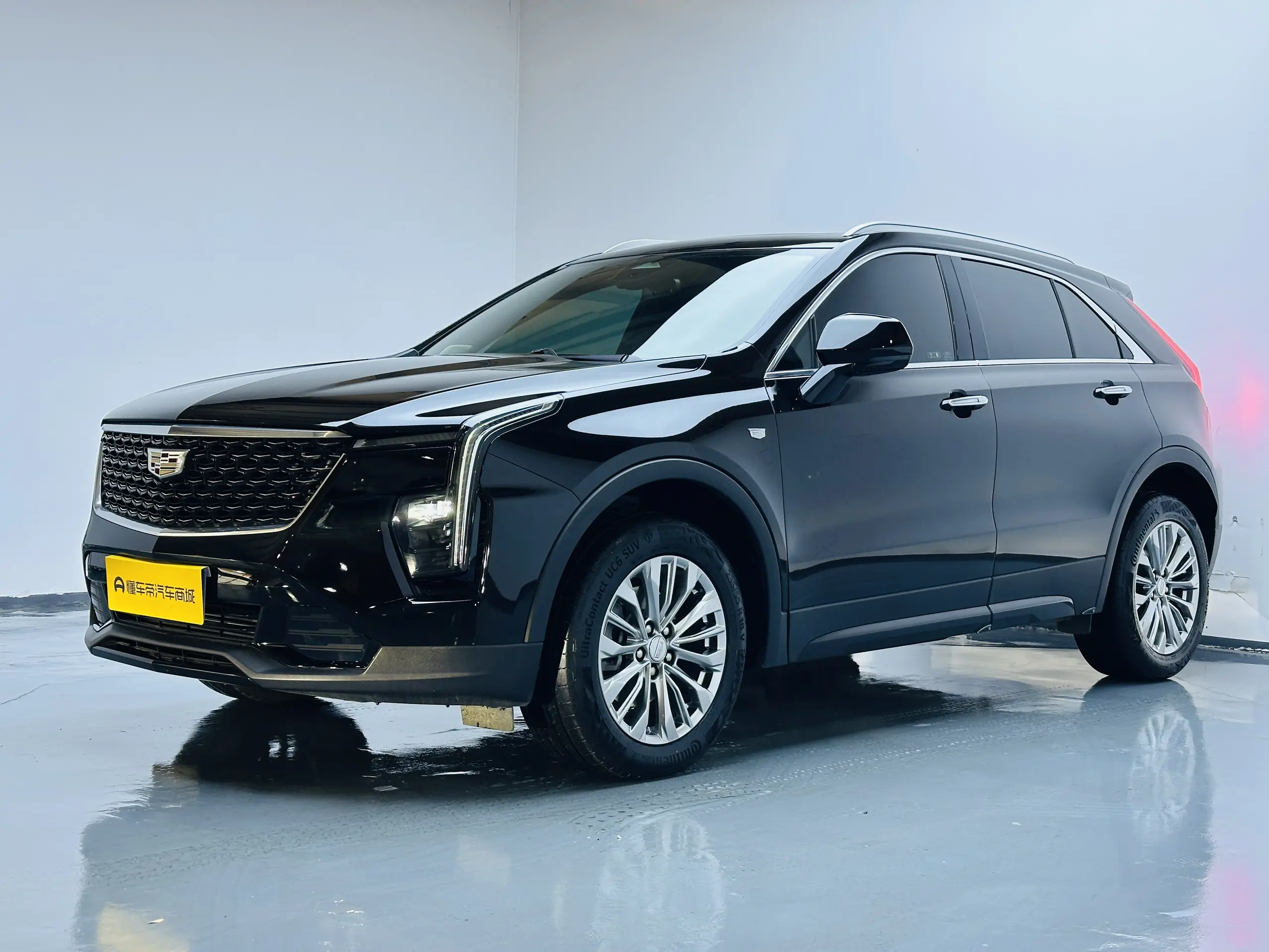 Cadillac XT4  из Китая