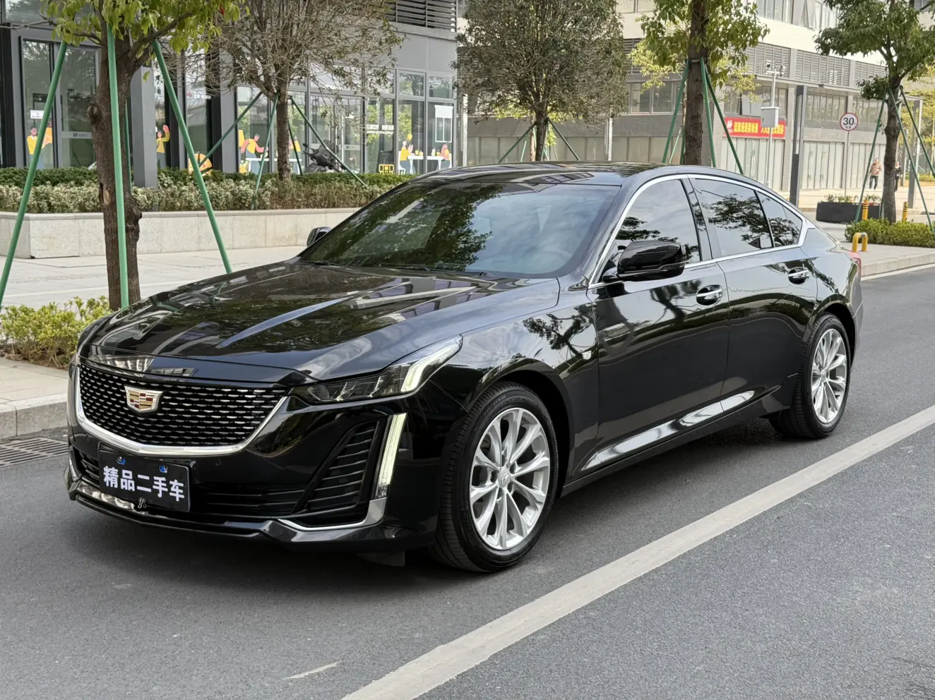 Cadillac CT5  из Китая