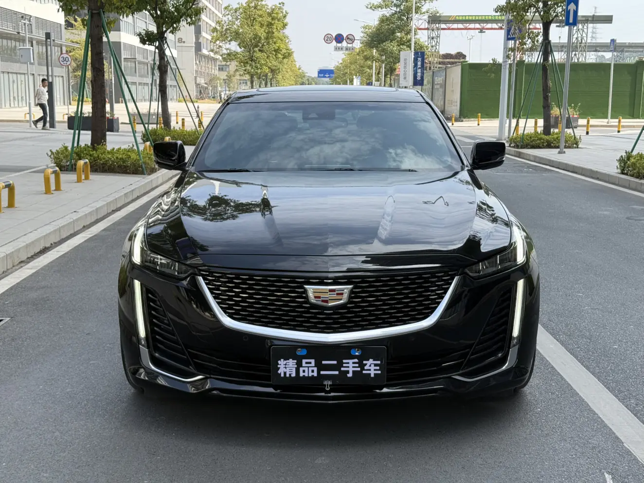 Cadillac CT5  из Китая